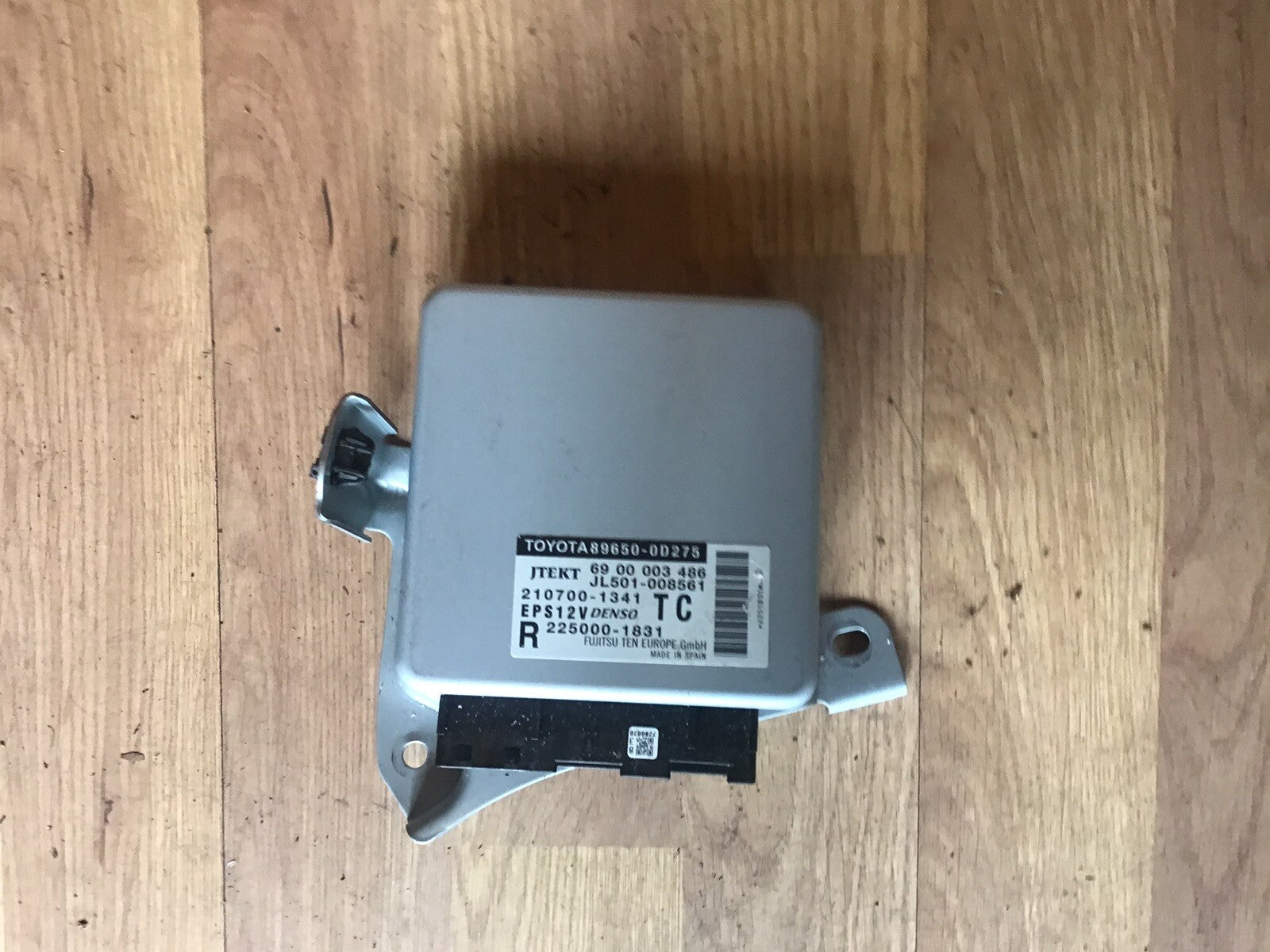 TOYOTA YARIS MK3 POWER STEERING ECU MODULE 89650-0D275 2012-2017