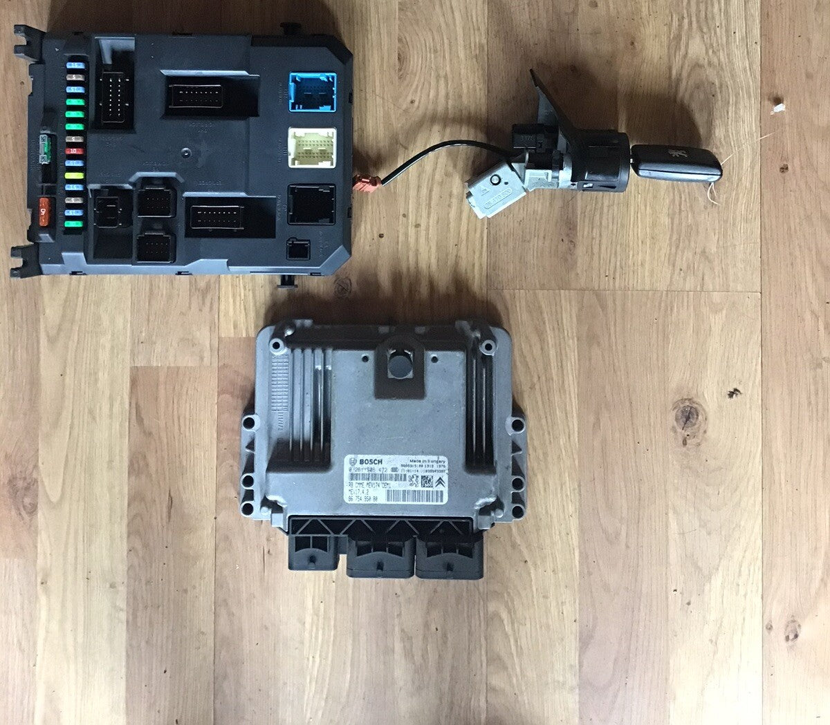 PEUGEOT 207 1.6 PETROL ECU KIT 0261S06472 9675495080 2006-2010