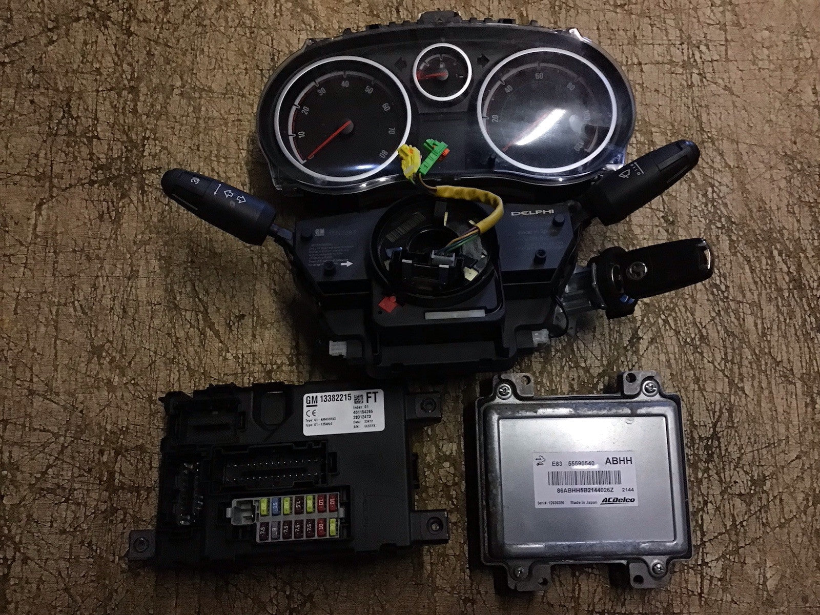 VAUXHALL CORSA D 1.2 PETROL ECU KIT 55590540 ABHH A12XER 2010-2014