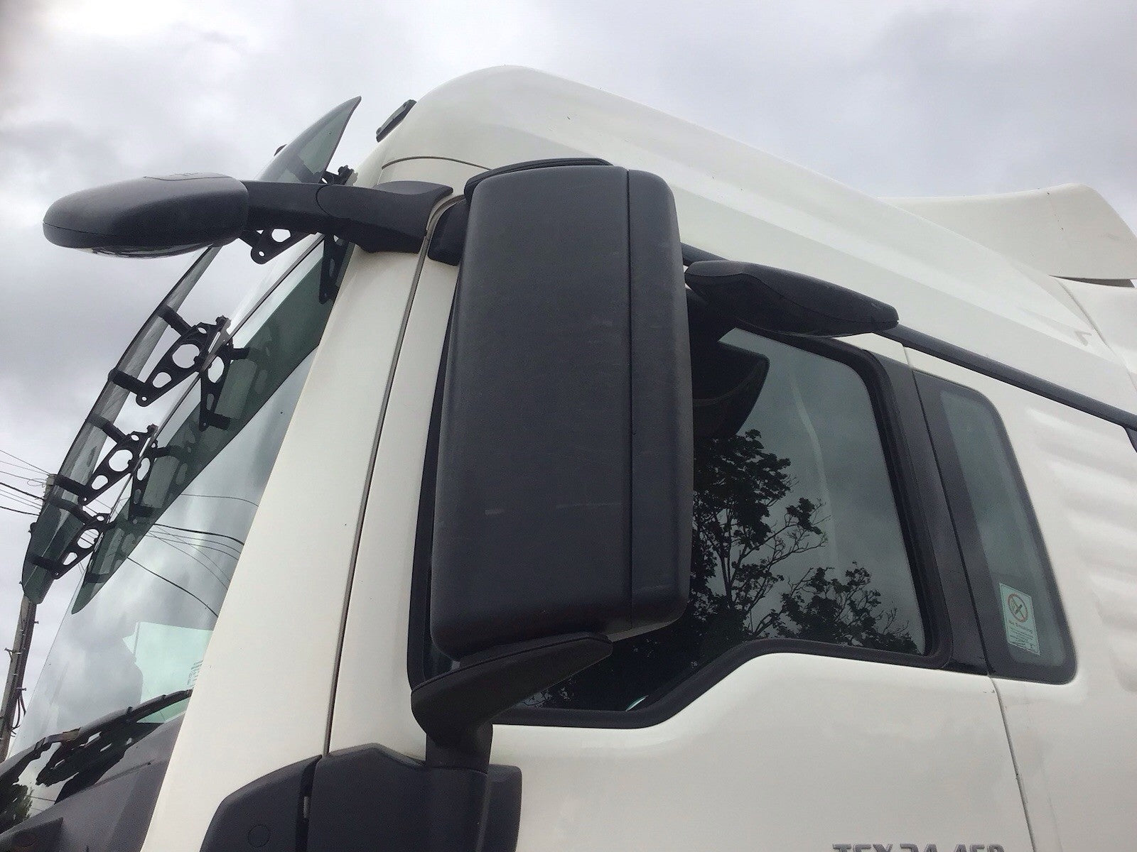 MAN TGX 24.460 PASSENGER SIDE N/S DOOR MIRROR 2016-2019
