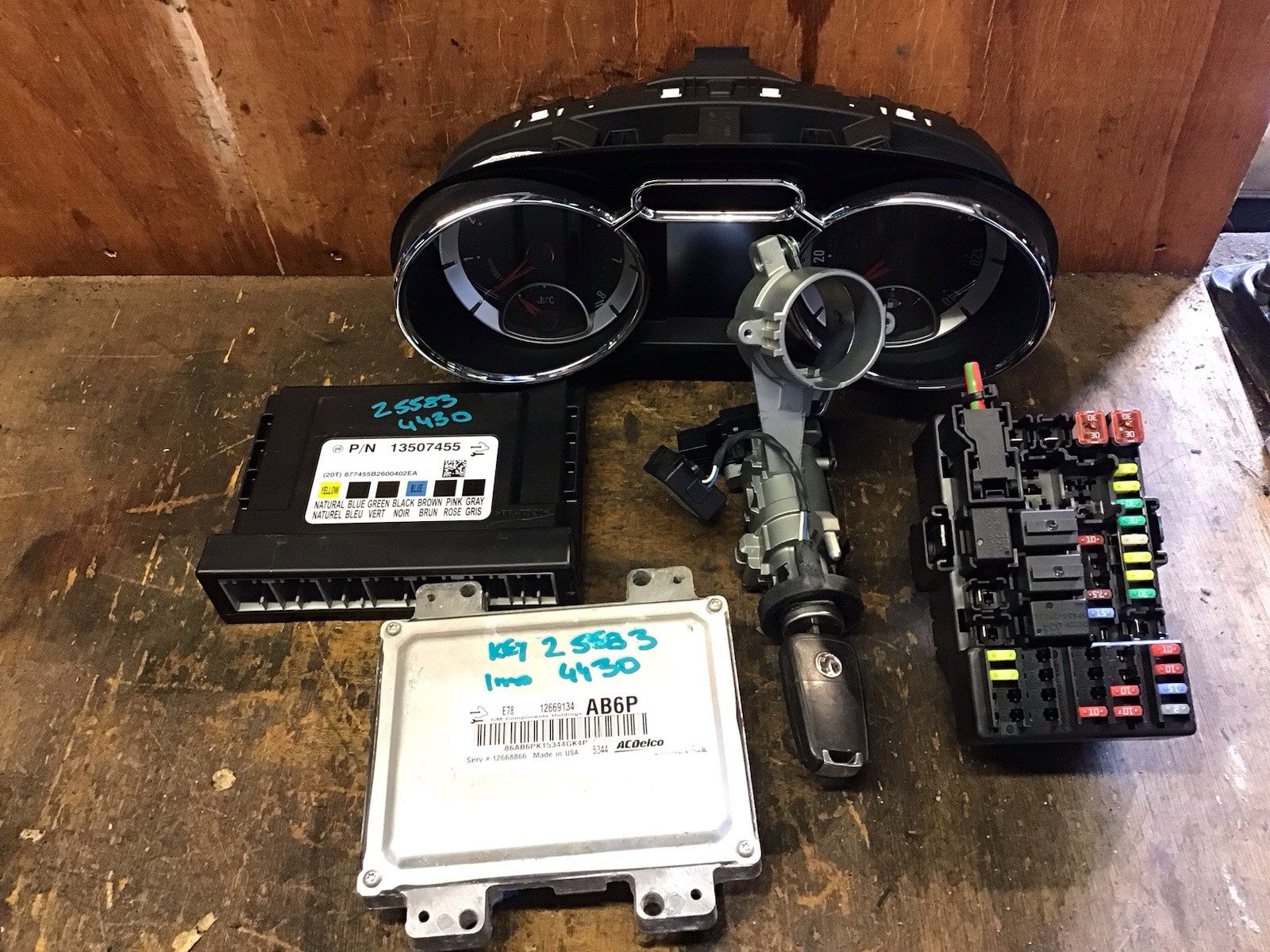 VAUXHALL ADAM 1.2 PETROL ECU KIT 12669134 AB6P B12NEL WITH CODE 2013-2019