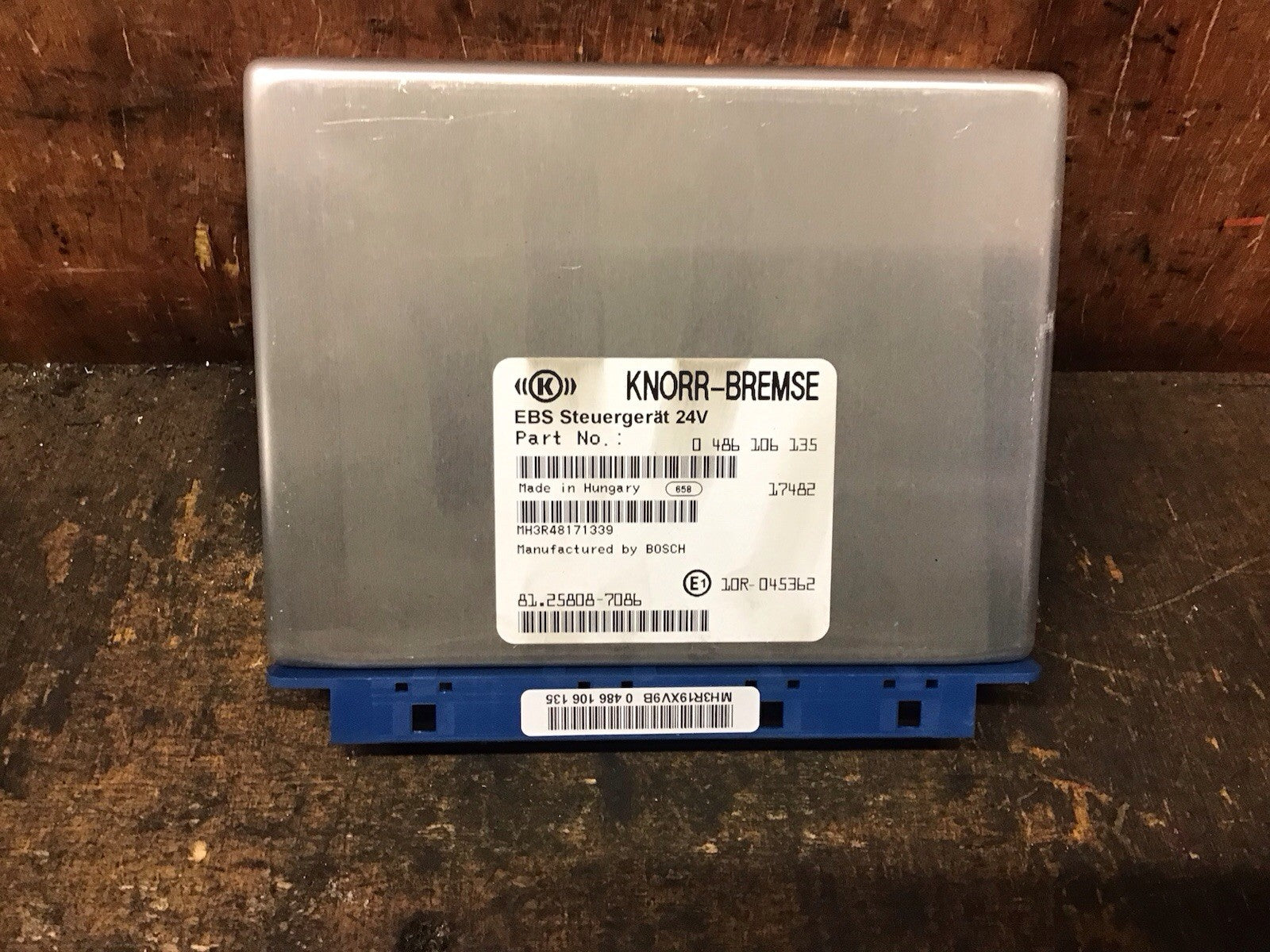 MAN TGX TGS EBS CONTROL UNIT 81.25808-7086 KNORR-BREMSE 0486106135 2015-2020