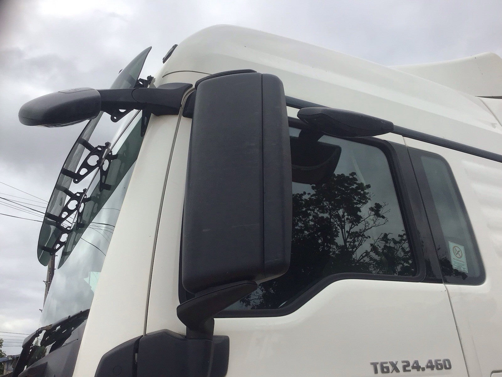 MAN TGX 24.460 PASSENGER SIDE N/S DOOR MIRROR 2016-2019
