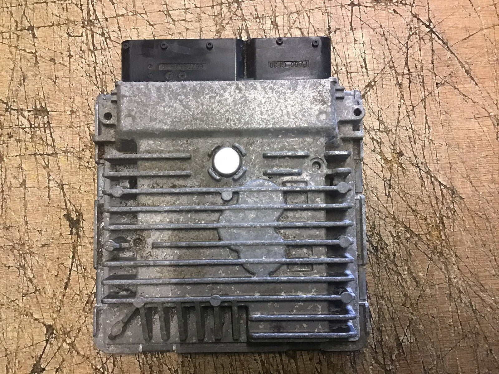 VOLKSWAGEN GOLF MK6 1.6 DIESEL ENGINE CONTROL UNIT ECU 03L906023MM CAY 2009-2012