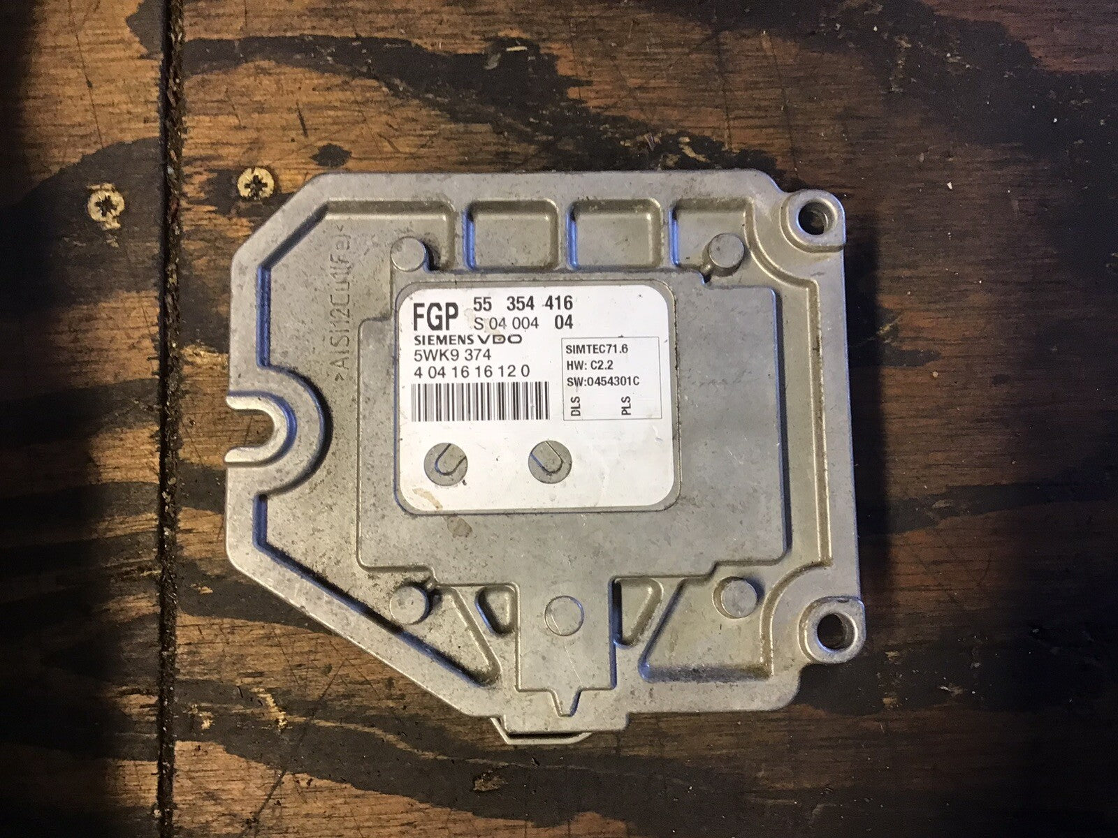 VAUXHALL VECTRA C 1.8 PETROL ENGINE CONTROL UNIT ECU 55354416