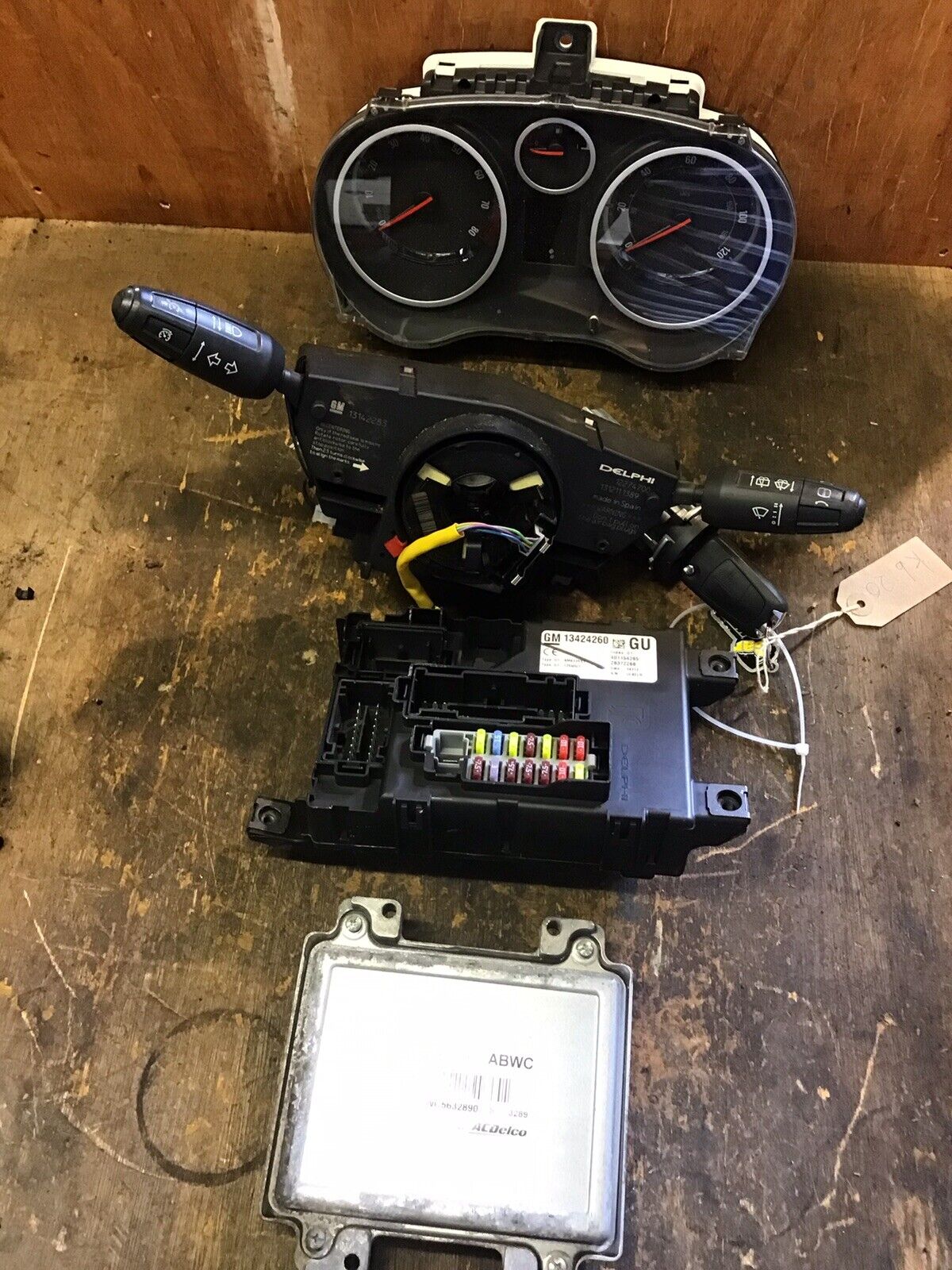 VAUXHALL CORSA D 1.2 PETROL ECU KIT 55597931 ABWC A12XER 2010-2014