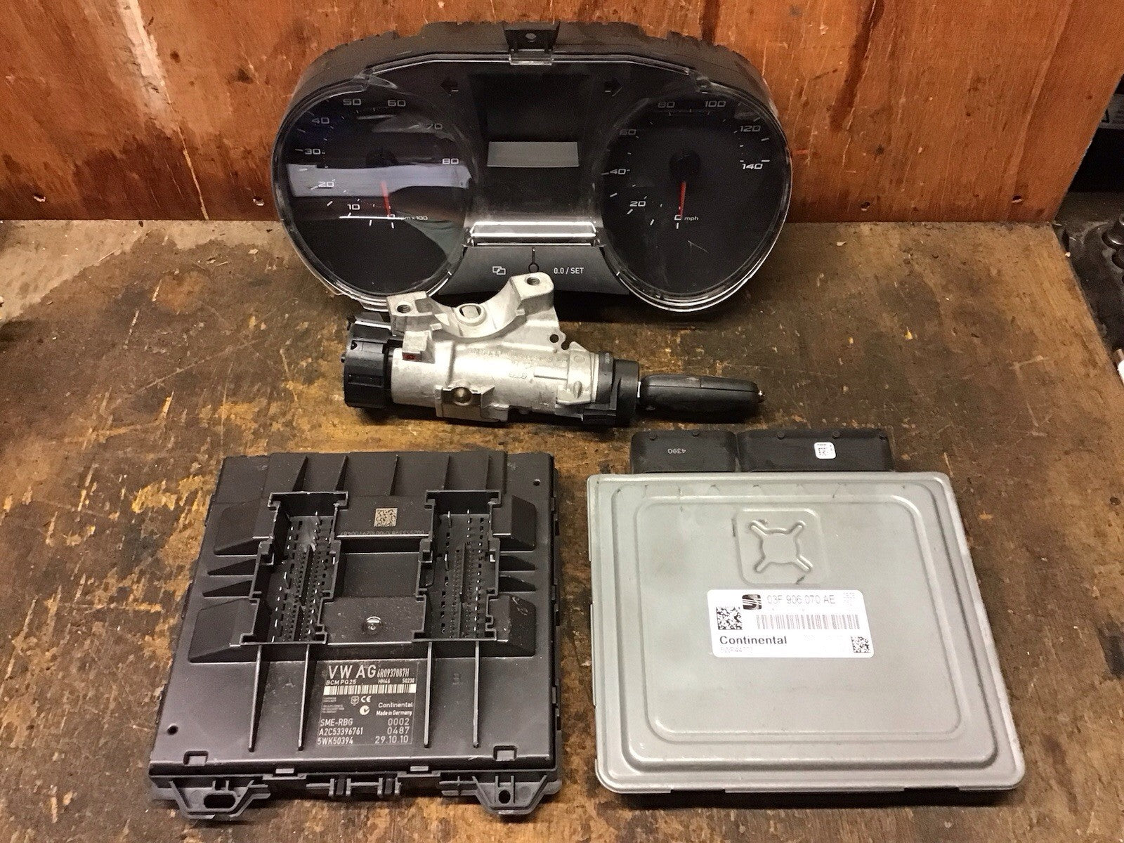 SEAT IBIZA 6J 1.2 PETROL AUTOMATC ECU KIT 03F906070AE 5WP44773 2009-2014