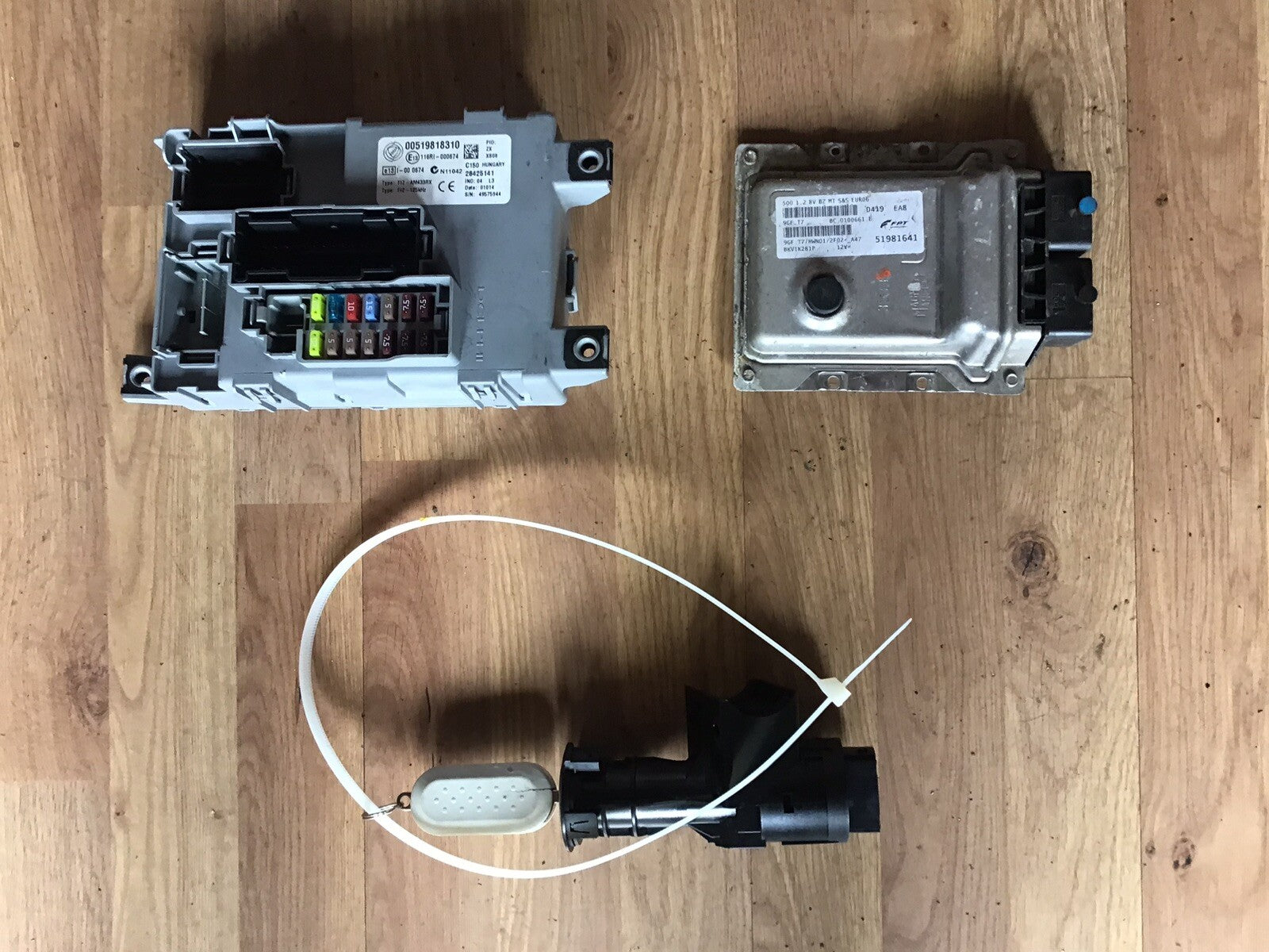 FIAT 500 1.2 PETROL ECU KIT 51981641 2008-2015