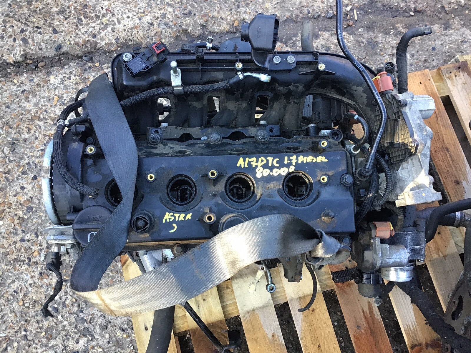VAUXHALL ASTRA J 1.7 CDTI DIESEL ENGINE CODE A17DTC 80000 MILES BARE 2010-2015