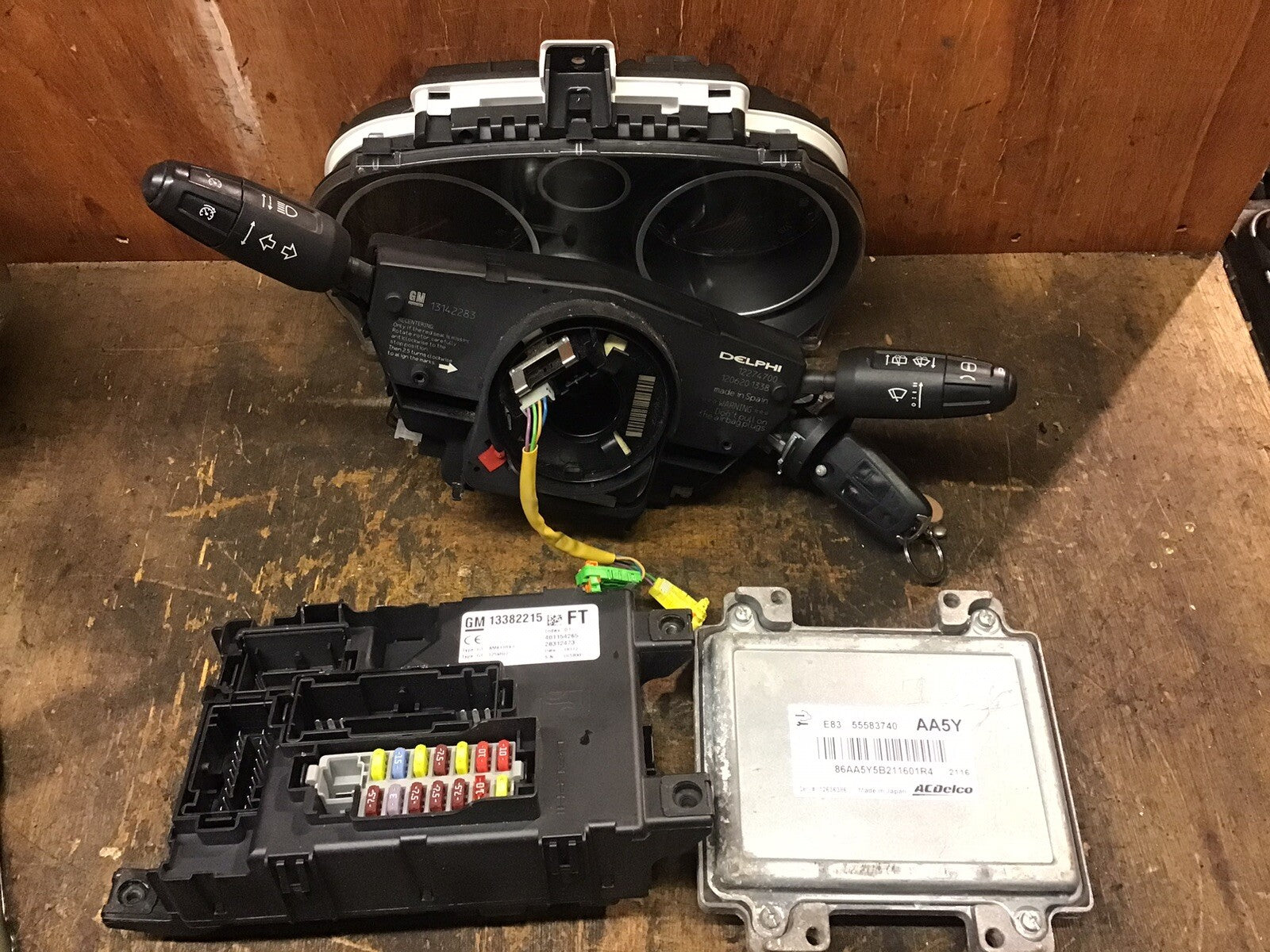 VAUXHALL CORSA D 1.2 PETROL ECU KIT 55583740 AA5Y A12XER 2010-2014