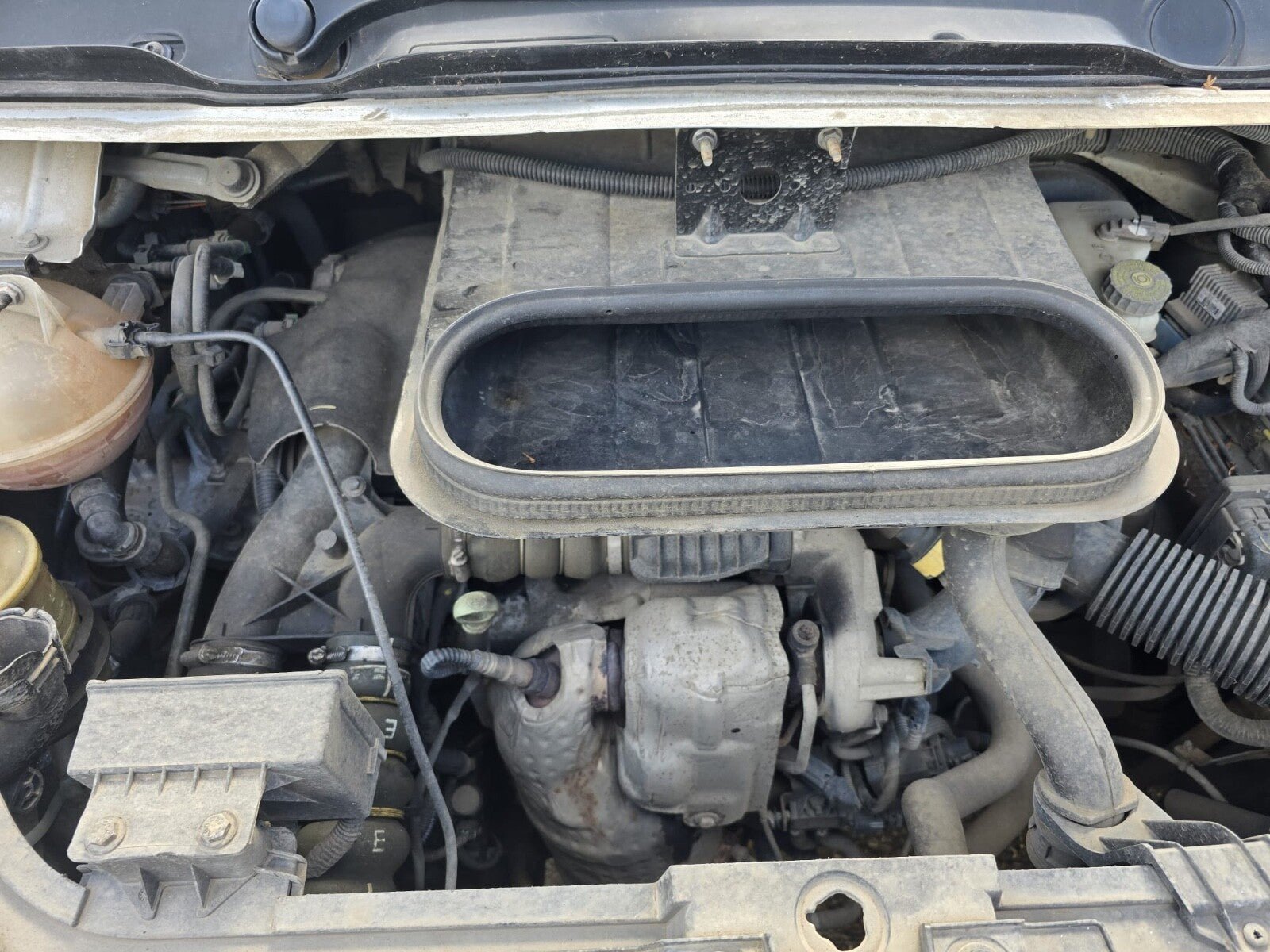 PEUGEOT EXPERT 1560 DIESEL ENGINE ENGINE DV6UC (9HM) 113000 MILES