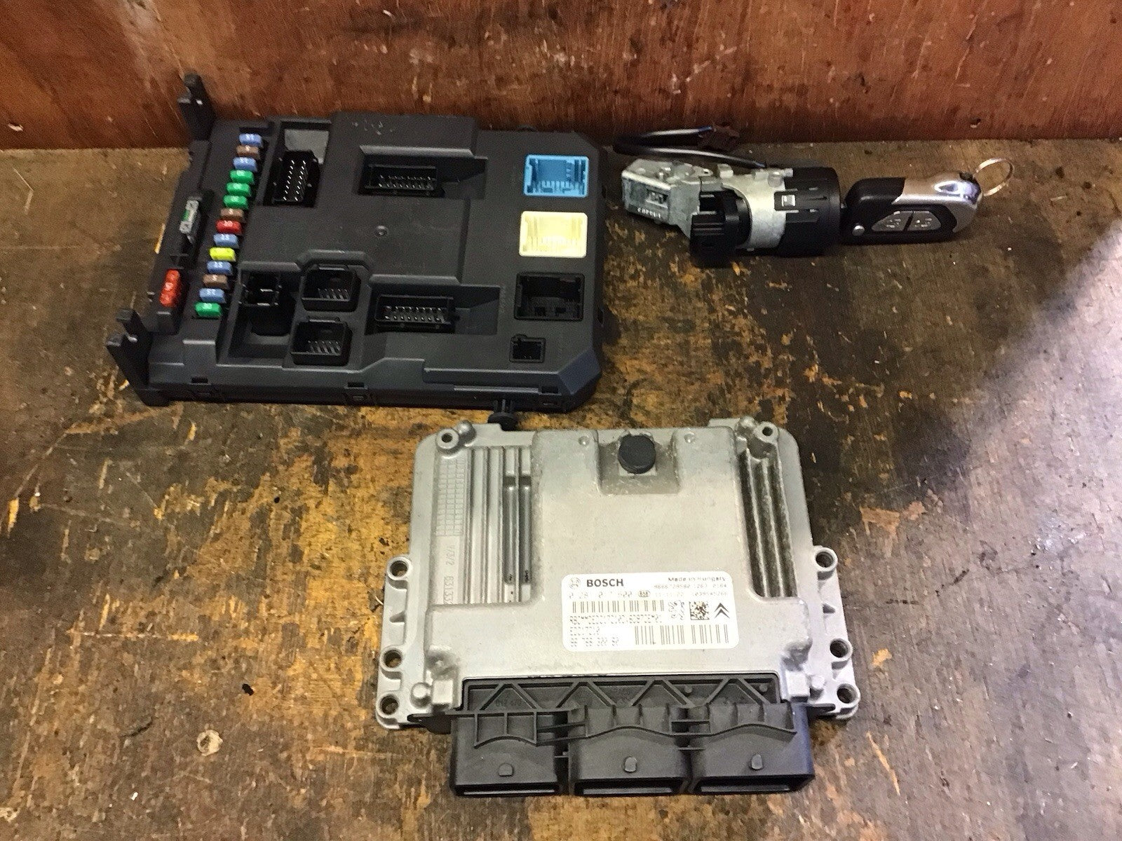 CITROEN DS3 1.6 HDI ECU KIT 0281017600 9HP 9676830080 2010-2015