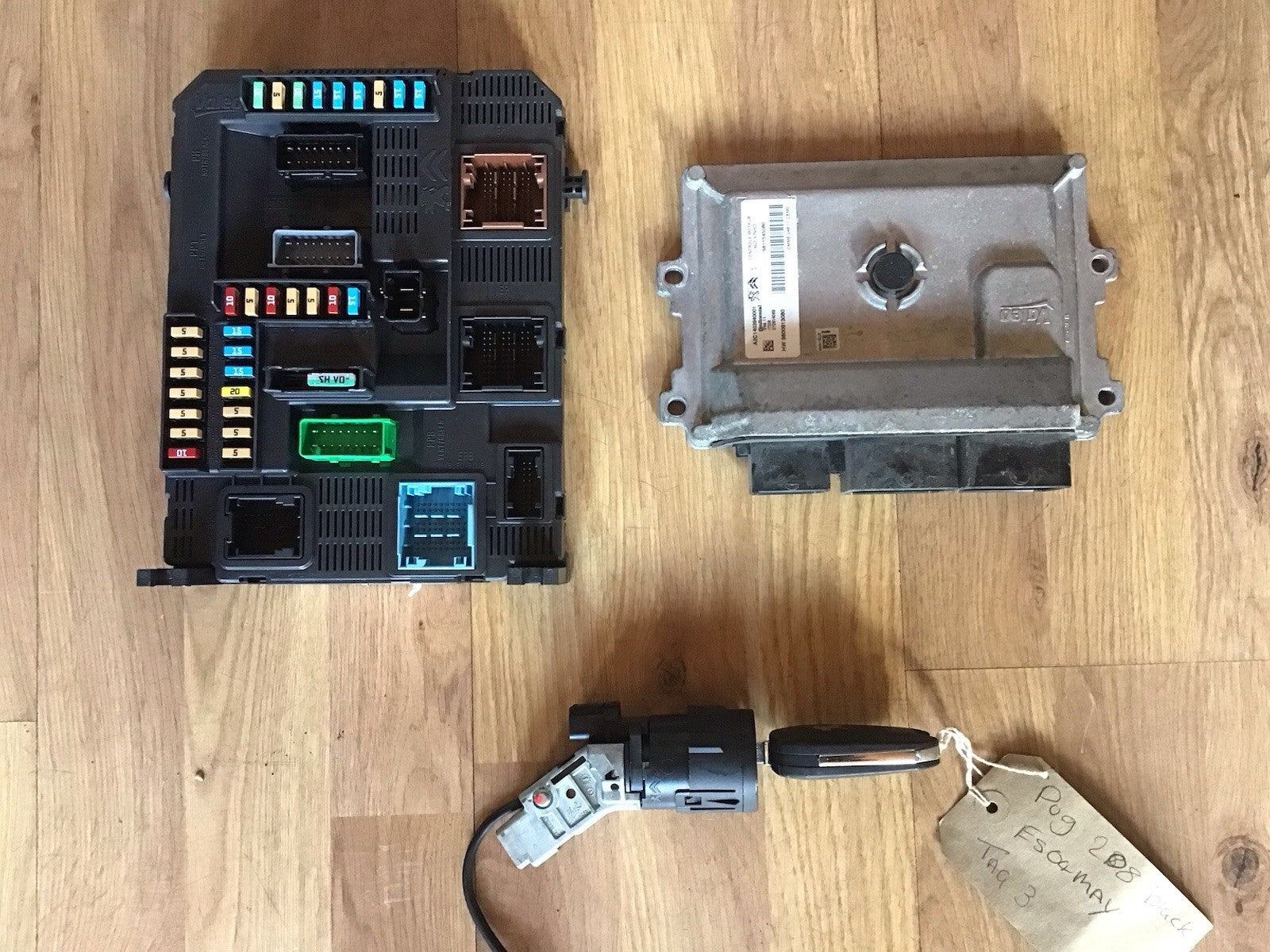 PEUGEOT 208 1.2 PETROL ECU KIT 9811545080 MANUAL EB2F HMZ 2014-2019