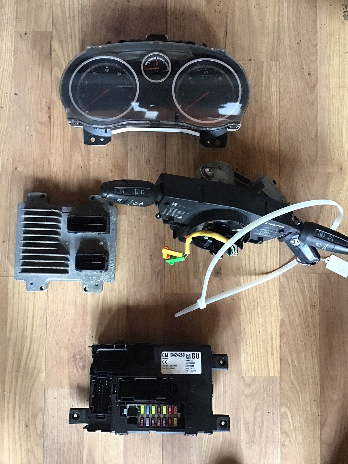 VAUXHALL CORSA D 1.4 PETROL ECU KIT 55590556 ABH0 A14XER 2010-2014