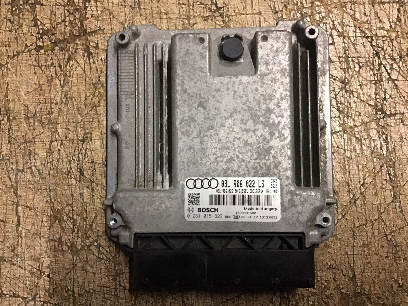 VOLKSWAGEN GOLF MK6 2.0 DIESEL ENGINE CONTROL UNIT ECU 03L906022LS CBAB 2009-12