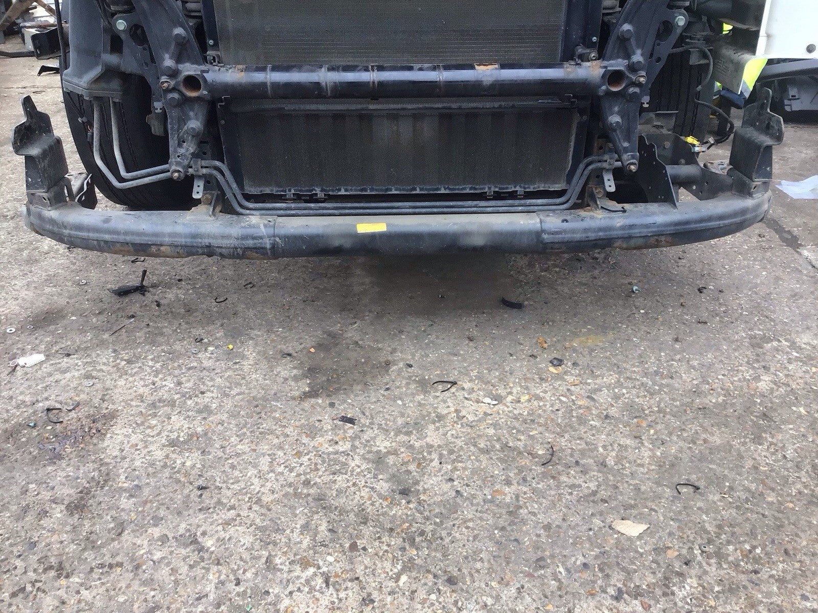 MAN TGX TGS 24.460 FRONT BUMPER CRASH BAR REAINFORCMENT BEAM 81.41650-6001