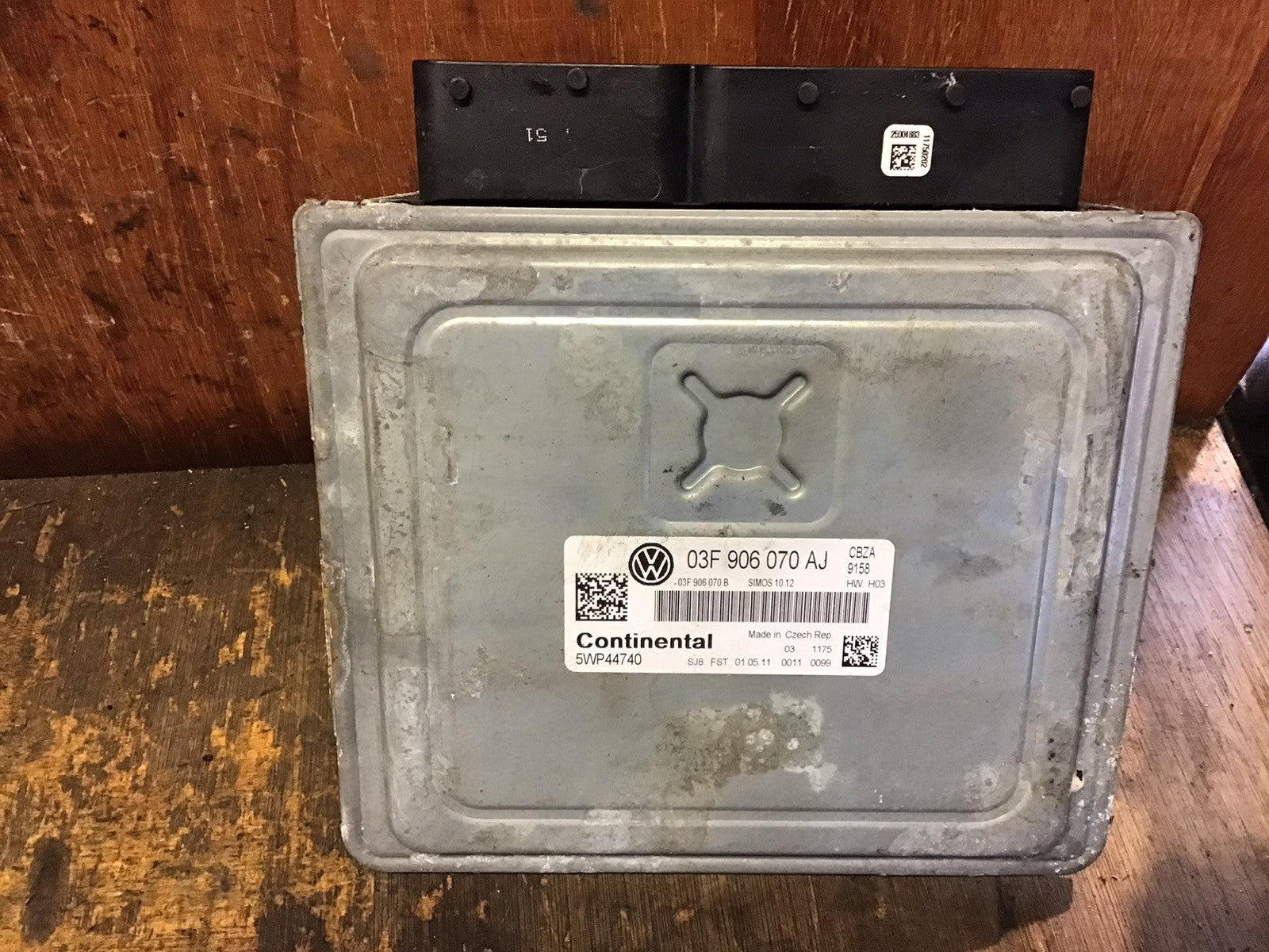 VOLKSWAGEN SEAT AUDI 1.2TSI PETROL ECU  03F906070AJ CBZA 2009-2014