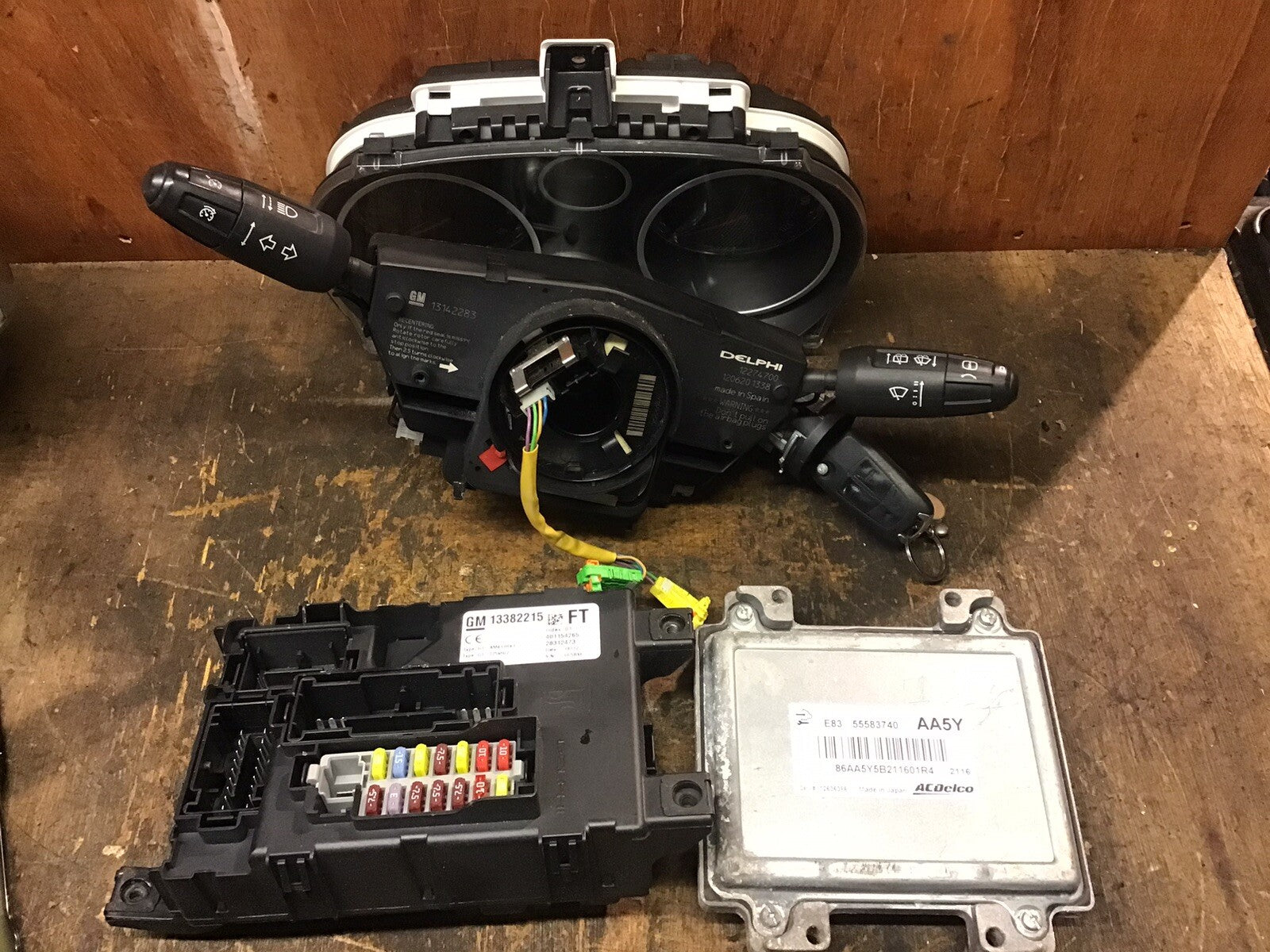 VAUXHALL CORSA D 1.2 PETROL ECU KIT 55583740 AA5Y A12XER 2010-2014