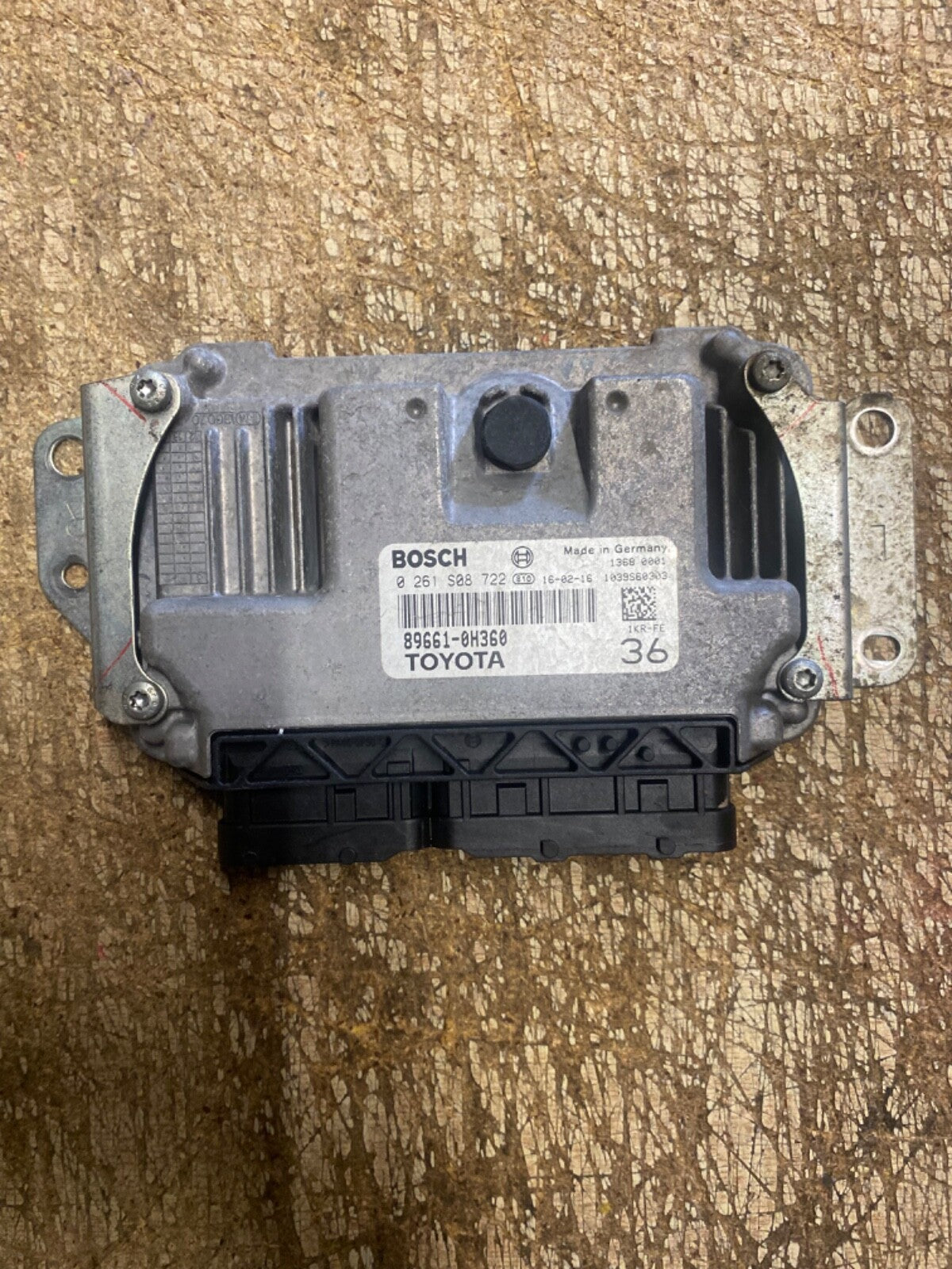 TOYOTA AYGO 1.0 SEMI AUTO ENGINE ECU 89661-0H360 0261S08722 2012-2014