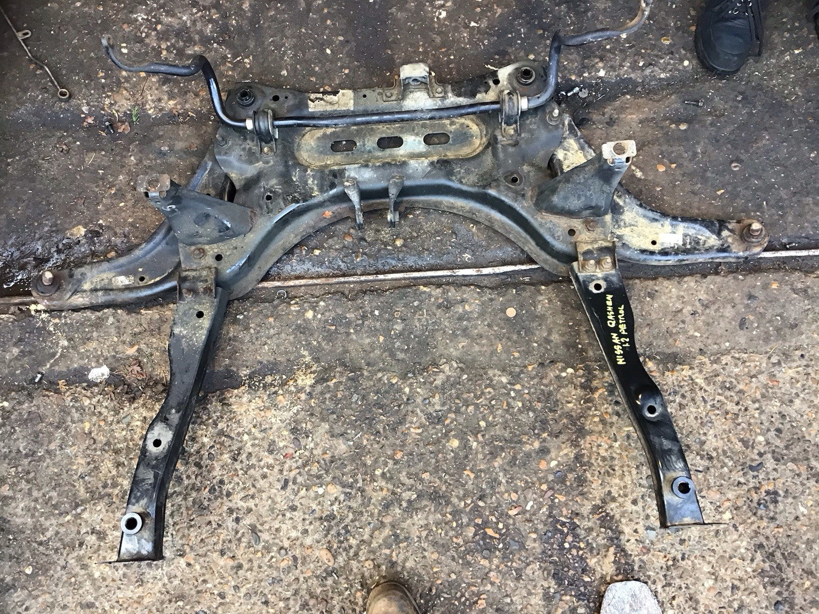 NISSAN QASHQAI J11E 1.2 PETROL FRONT SUBFRAME 2013-2020