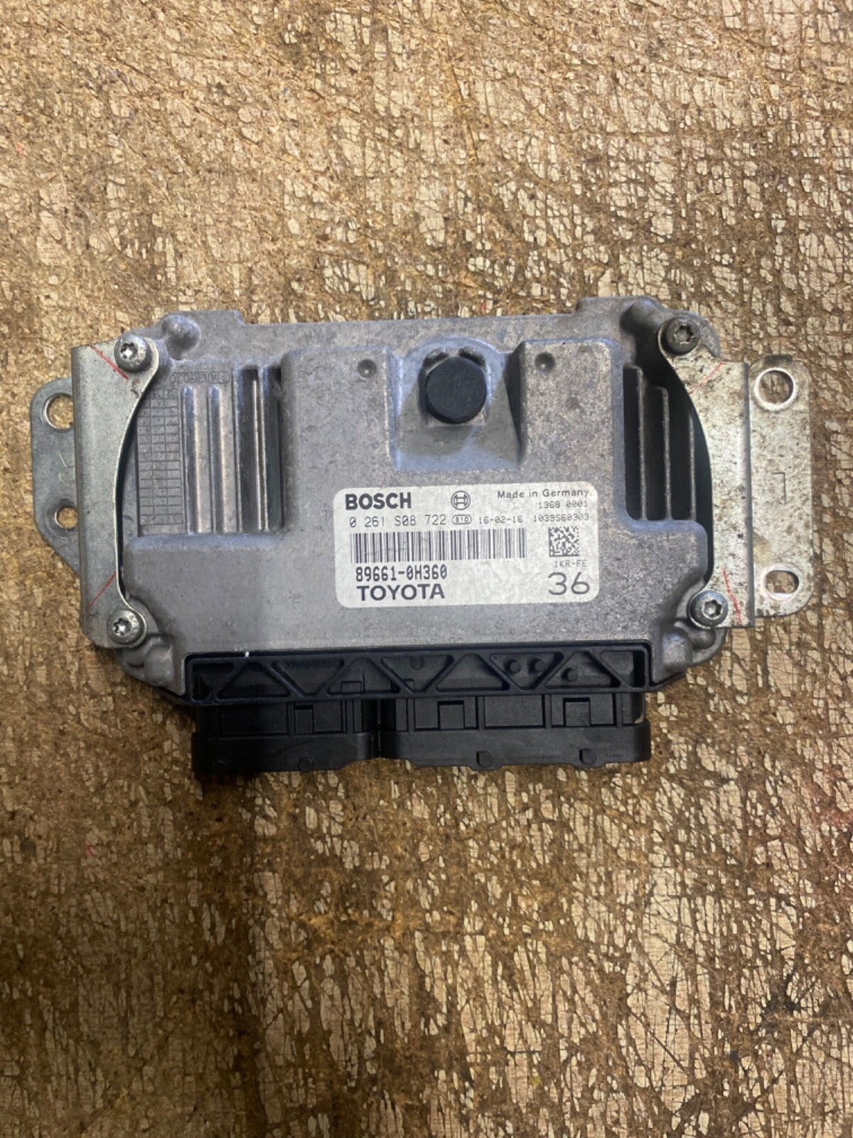 TOYOTA AYGO 1.0 SEMI AUTO ENGINE ECU 89661-0H360 0261S08722 2012-2014