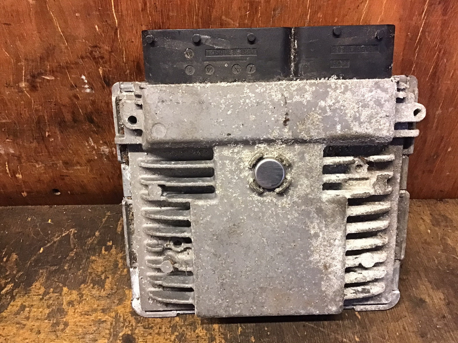 VOLKSWAGEN SEAT AUDI 1.2TSI PETROL ECU  03F906070AJ CBZA 2009-2014