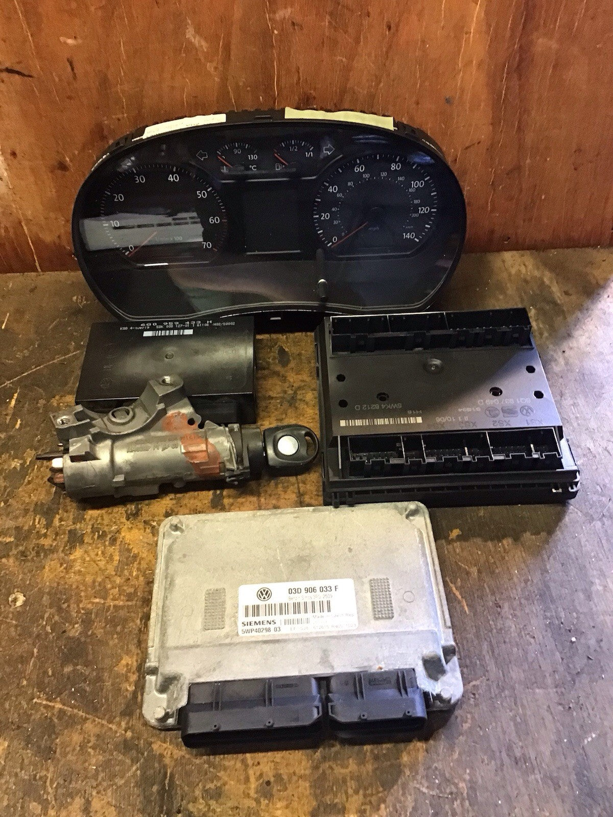 VOLKSWAGEN POLO 9N3 1.2 PETROL ECU KIT 03D906033F SIEMENS 5WP40298 BMD 2005-2009