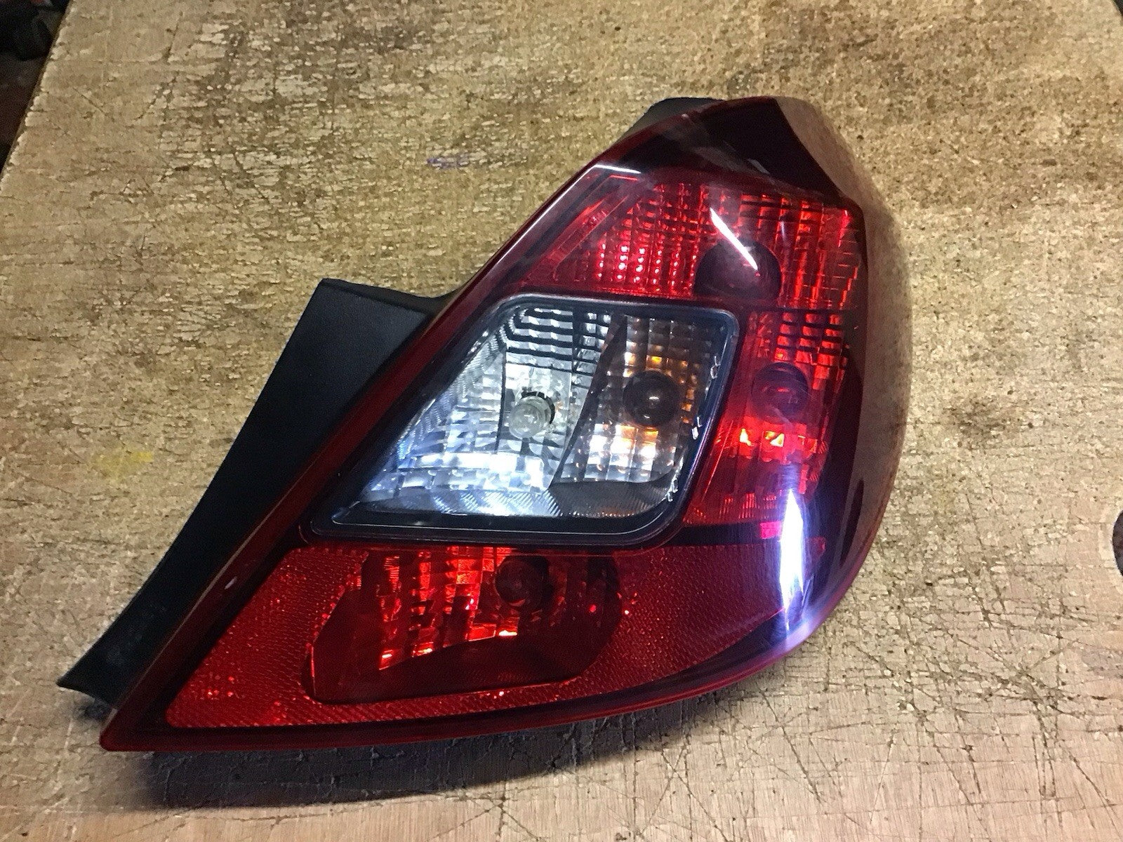 VAUXHALL CORSA D DRIVER'S SIDE O/S REAR LIGHT 5 DOOR MODEL 2006-2014