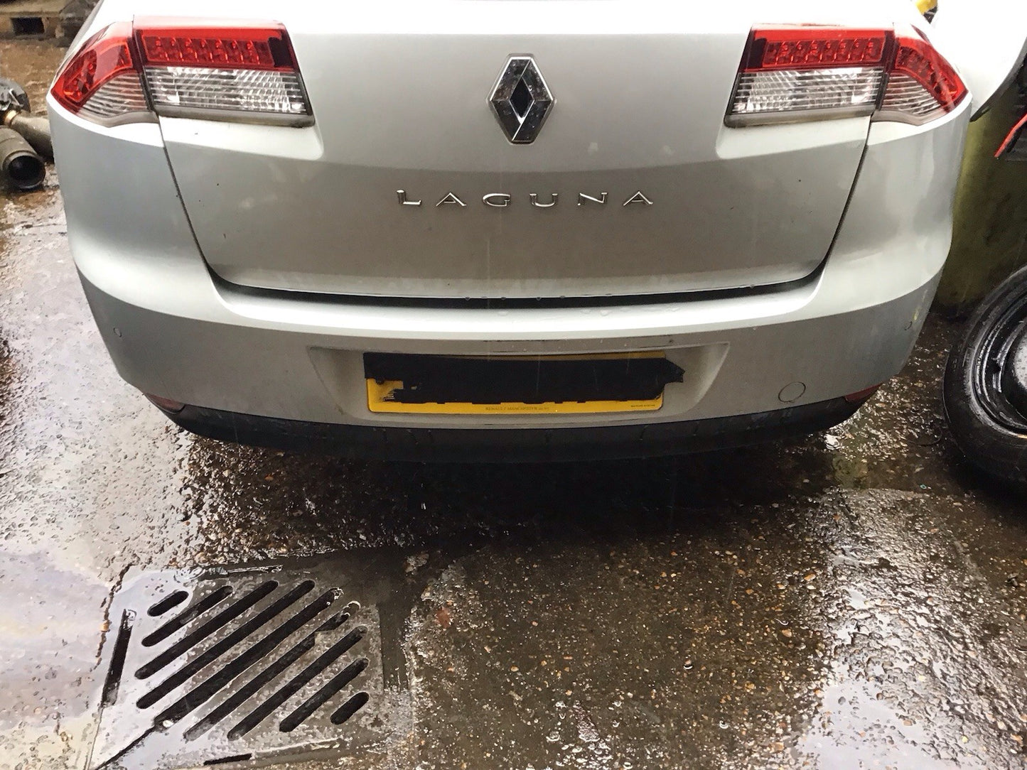 RENAULT LAGUNA MK3 TAILGATE SILVER METALLIC TED69 SALOON 4 DOOR 2007-2015