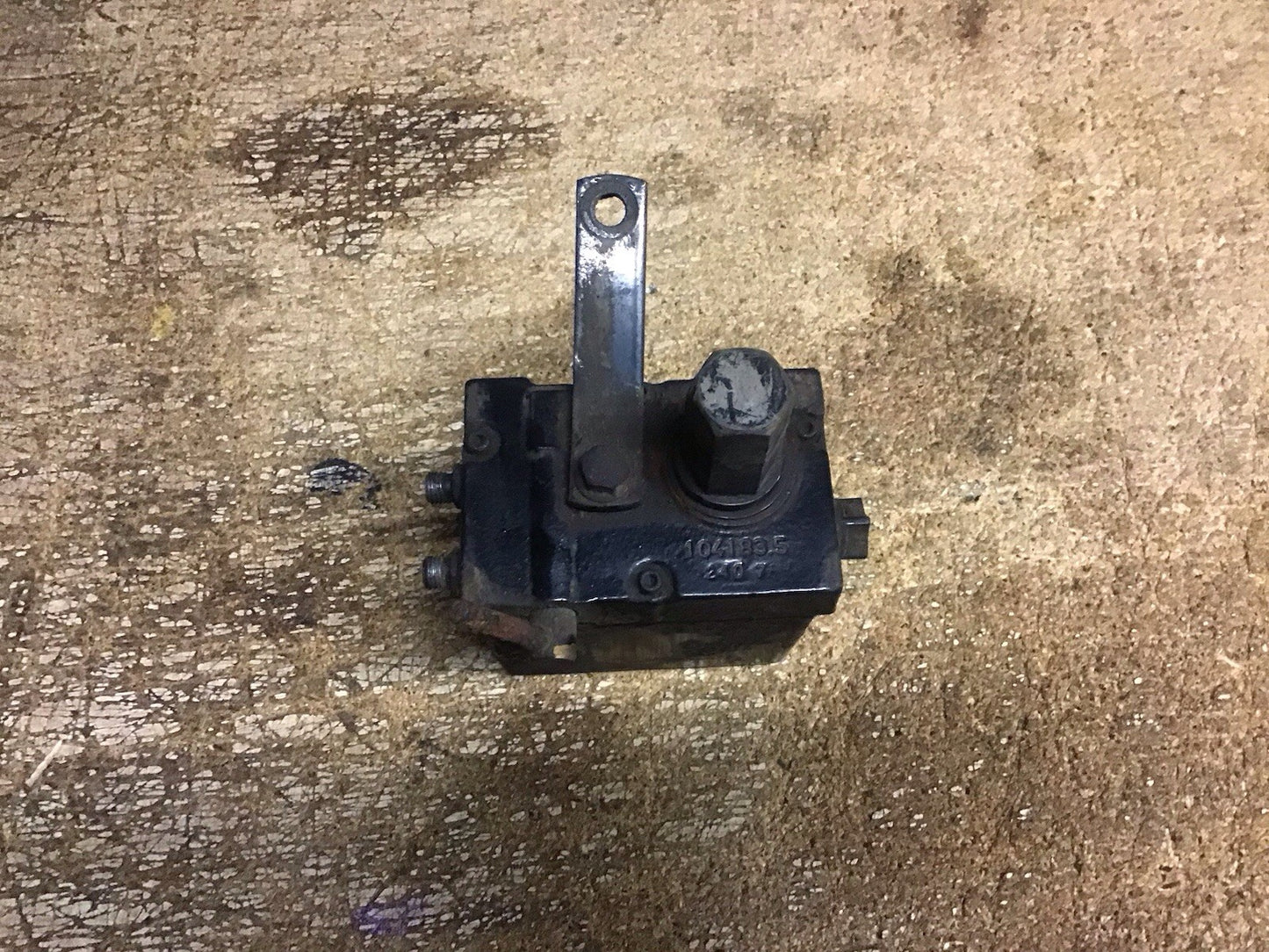 MAN TGX CAB TILT PUMP MANUAL 104183.5 2015-2020