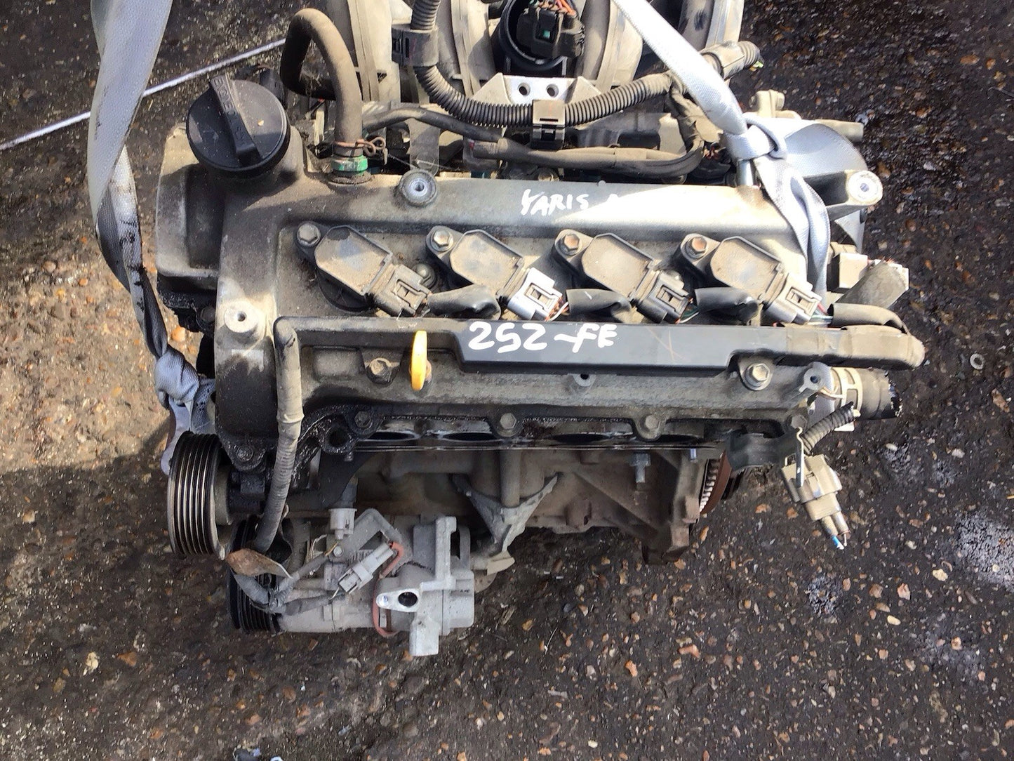 TOYOTA YARIS MK2 1.3 PETROL ENGINE CODE 2SZ-FE  BARE  2007-2011