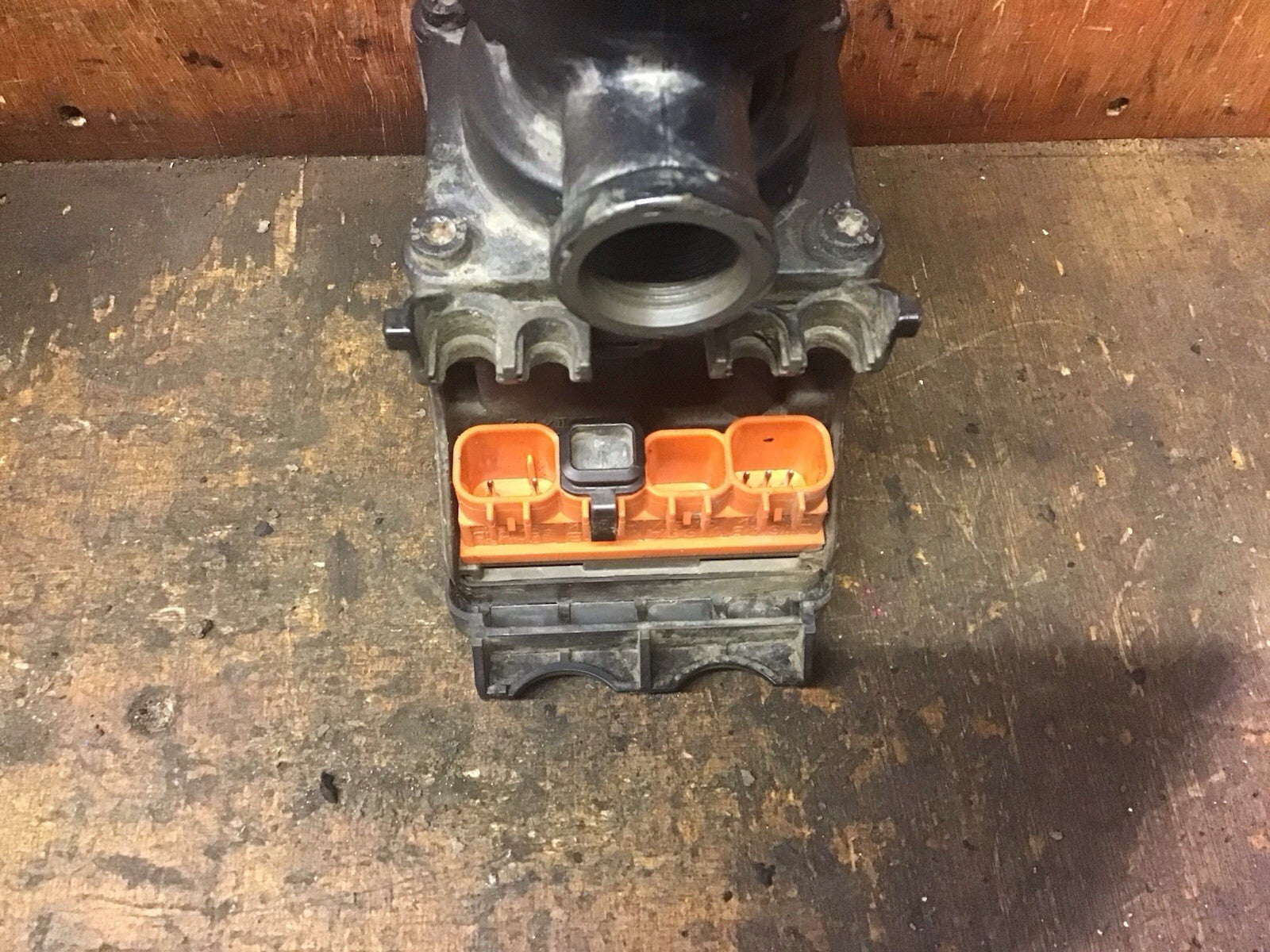 MAN TGX TGS EBS MODULATOR VALVE 81.52106-6067/004 K050211 FRONT LEFT  2015-2020