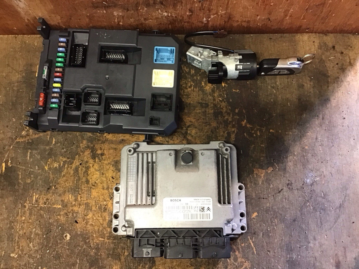 CITROEN DS3 1.6 HDI  ECU KIT 0281017600 9HP 9676830080 2010-2015