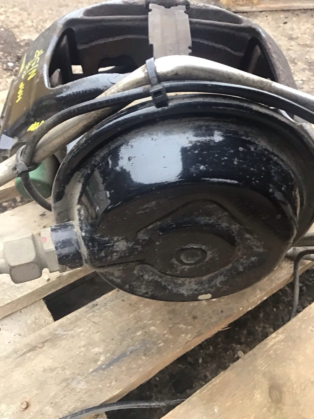 MAN TGX TGS PASSENGER SIDE FRONT BRAKE CALIPPER AND CARRIER 2015-2020