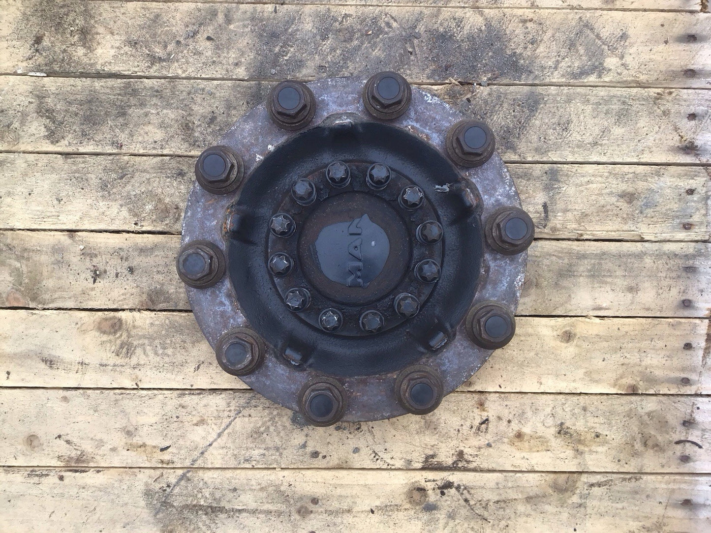 MAN TGX TGS FRONT WHEEL FLANGE 81.44301.3194 22.5'' 2015-2020