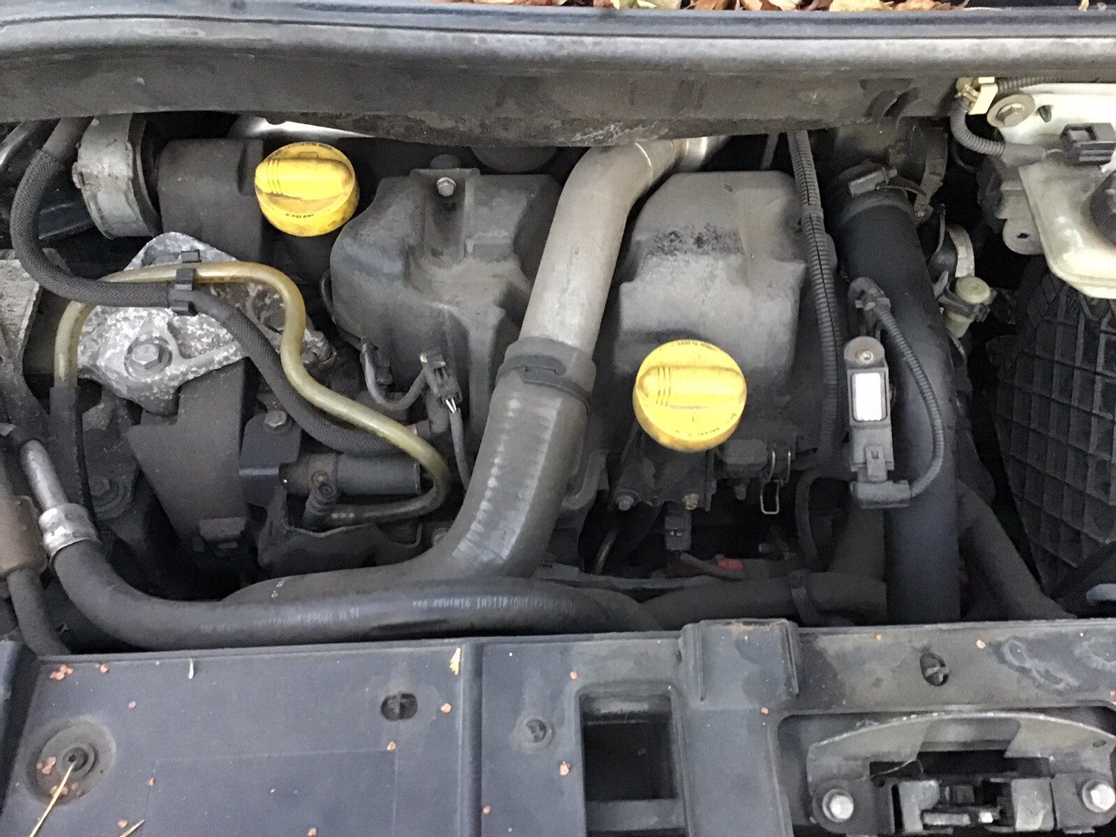 RENAULT SCENIC 1.5 TDCI DIESEL ENGINE K9K832  2009-2012