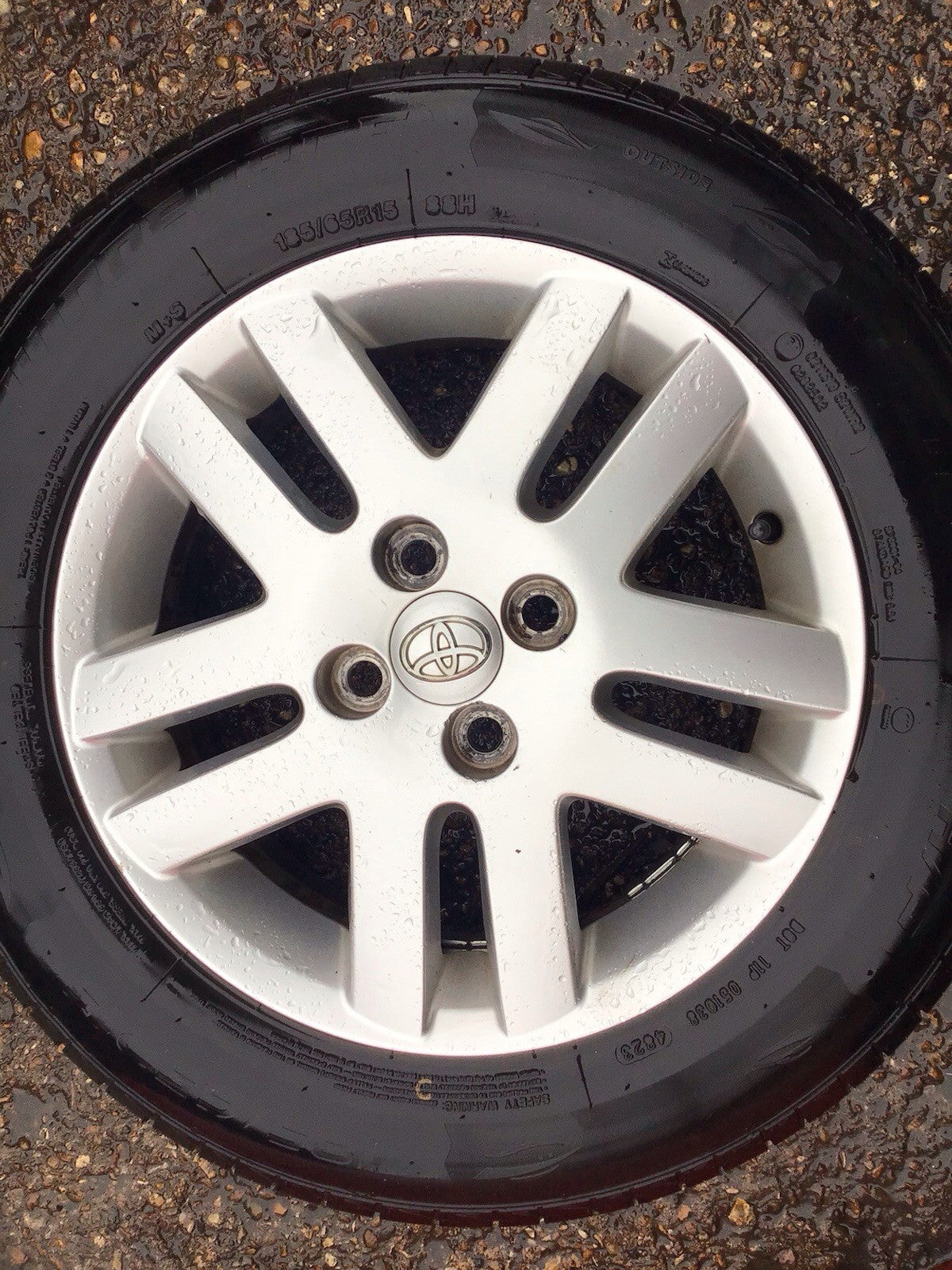 TOYOTA YARIS MK2 ALLOY WHEEL 15" PZ408-80675-ZC WITH TYRE 185X65X15 2006-2011