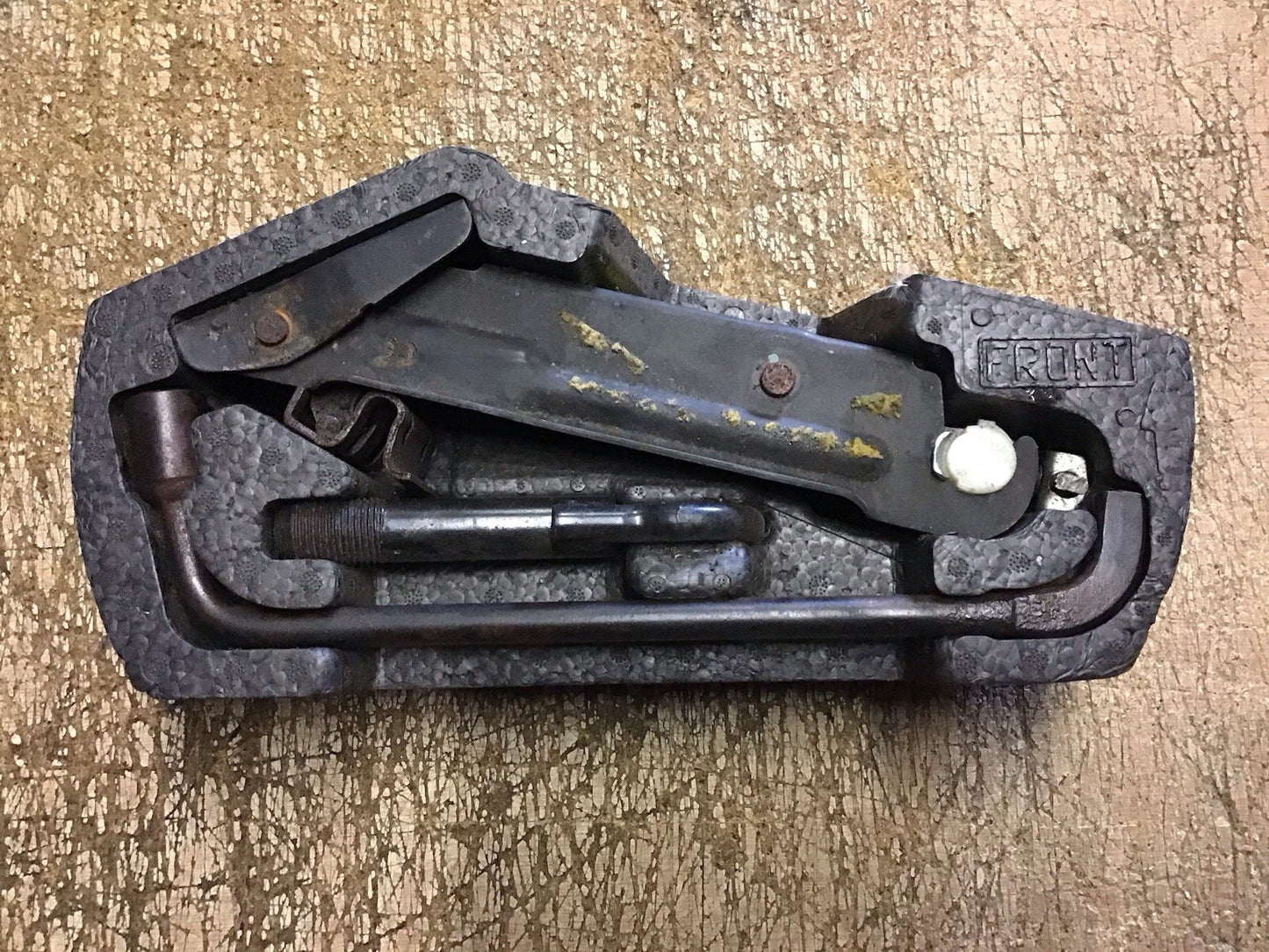 PEUGEOT 107 CITROEN C1 TOYOTA AYGO TOOL KIT JACK BRACE 2005-2013