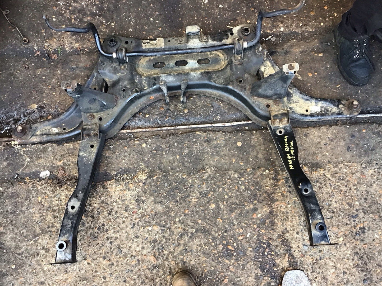 NISSAN QASHQAI J11E 1.2 PETROL FRONT SUBFRAME 2013-2020