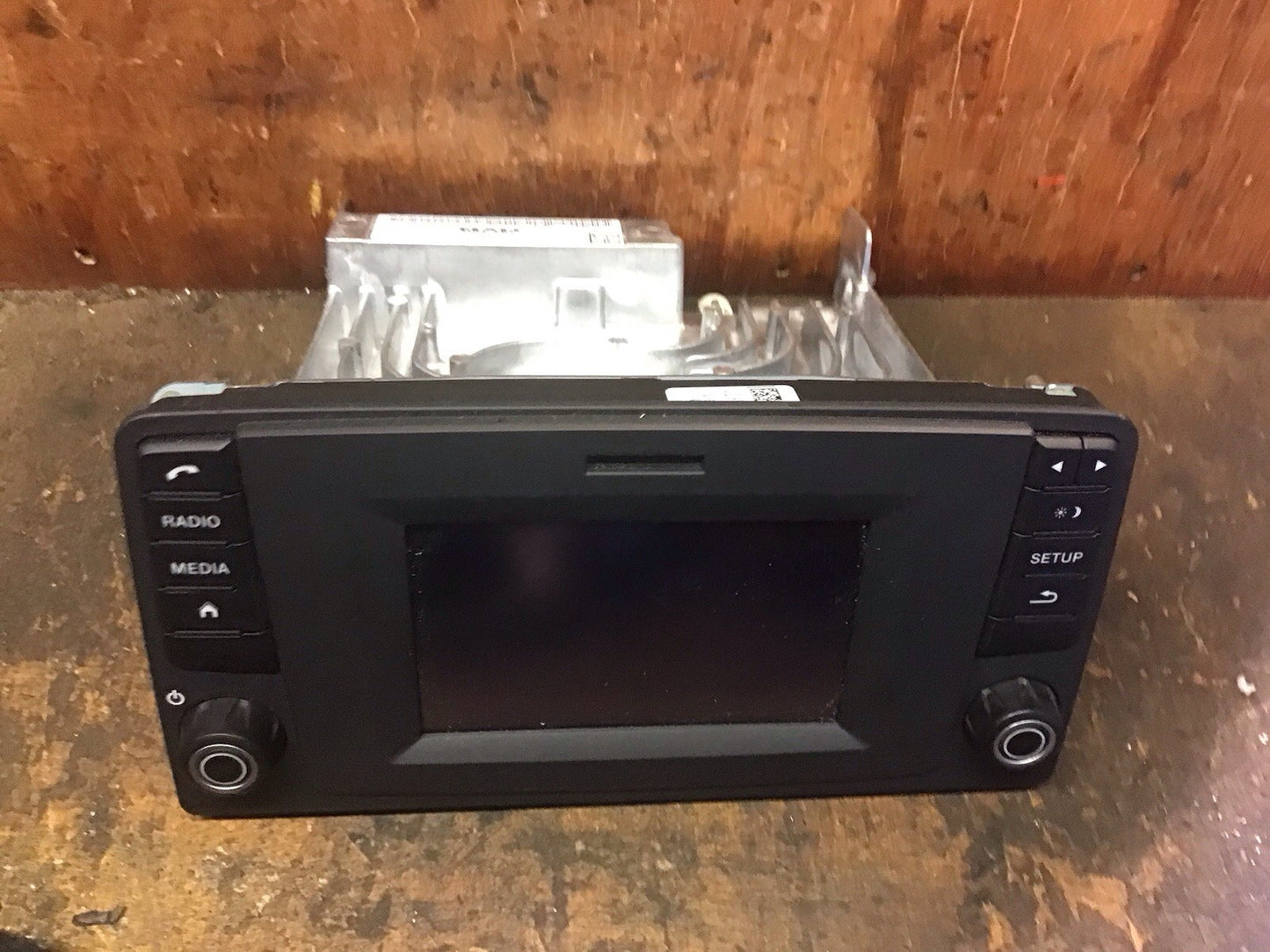 81.28100-6052 RADIO MEDIA UNIT MAN TGX TGS 2014-2020