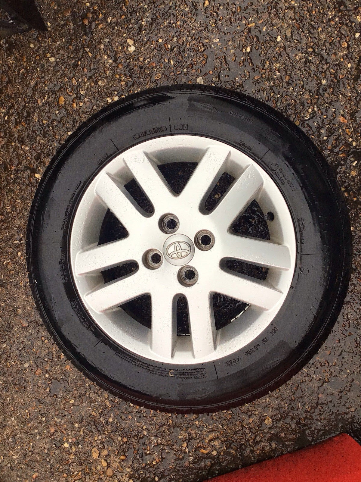 TOYOTA YARIS MK2 ALLOY WHEEL 15" PZ408-80675-ZC WITH TYRE 185X65X15 2006-2011