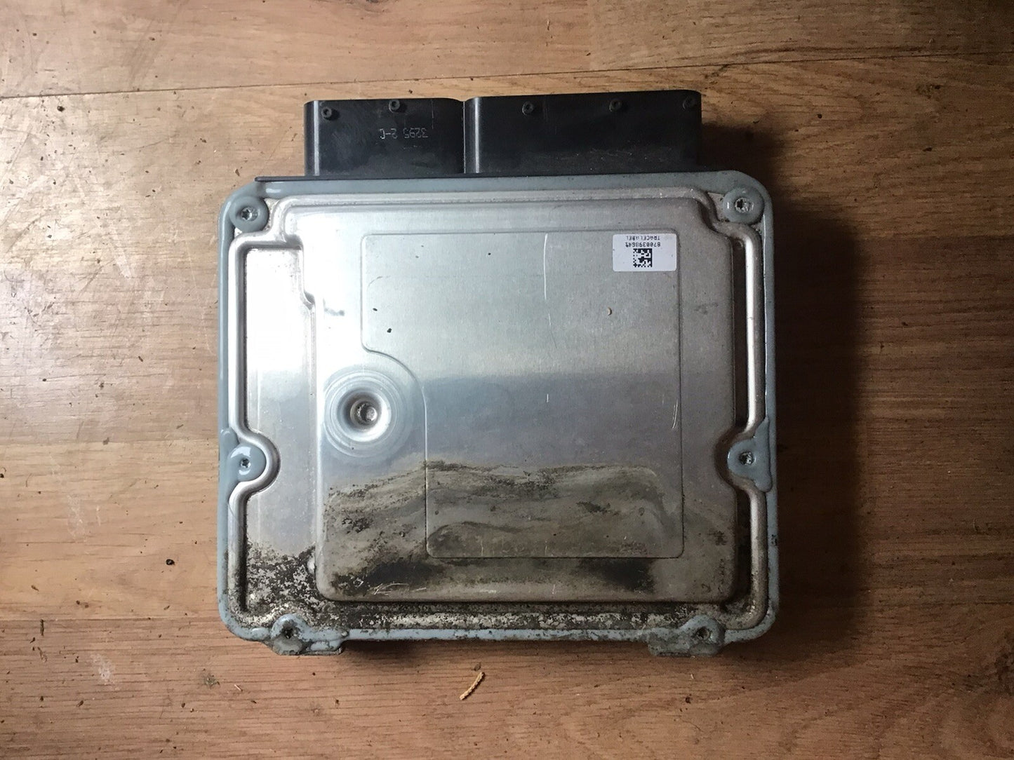 VOLKSWAGEN PASSAT B6 2.0 PETROL ENGINE CONTROL ECU 06F906056AN BLR 2005-2010