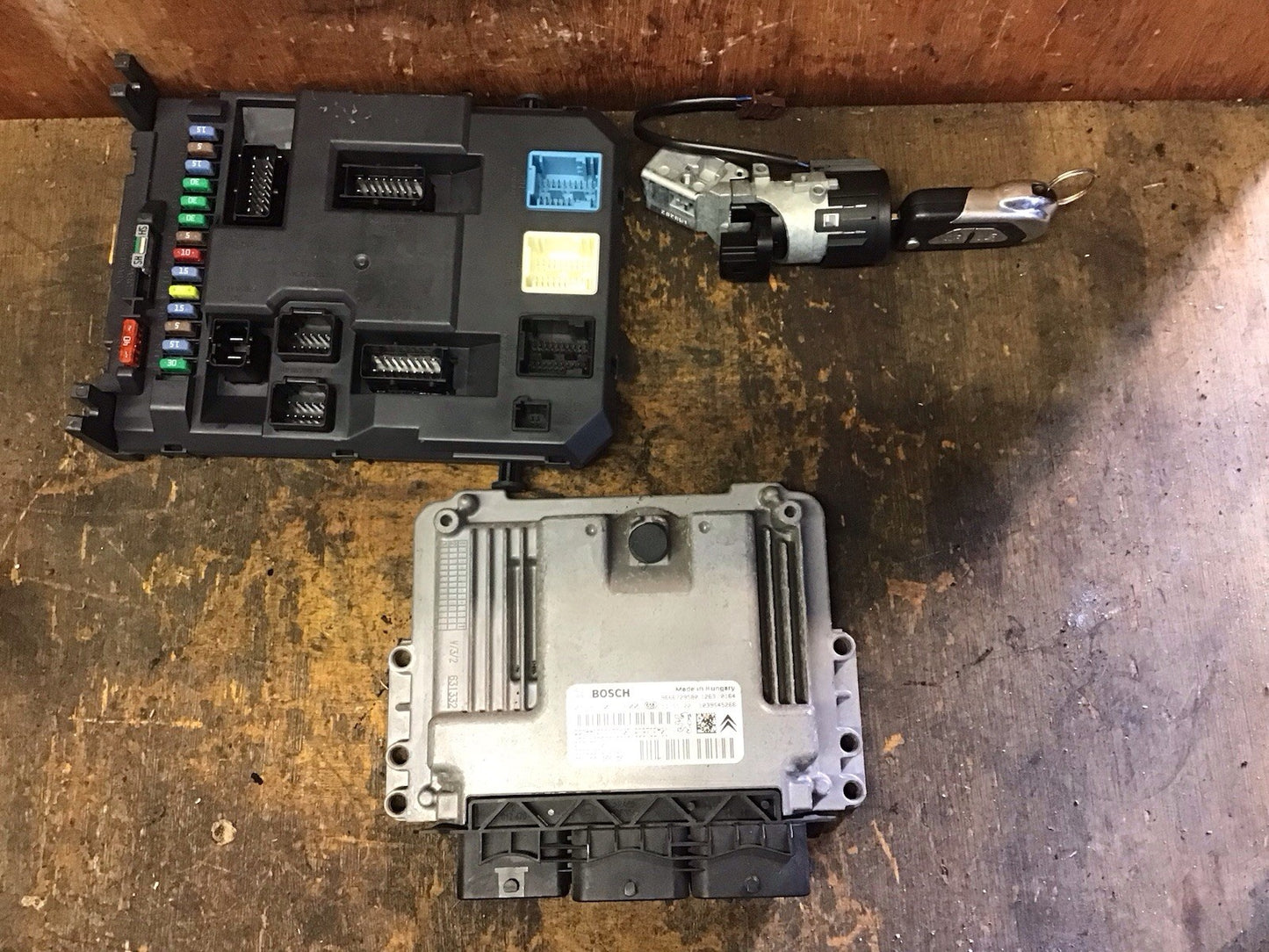 CITROEN DS3 1.6 HDI  ECU KIT 0281017600 9HP 9676830080 2010-2015