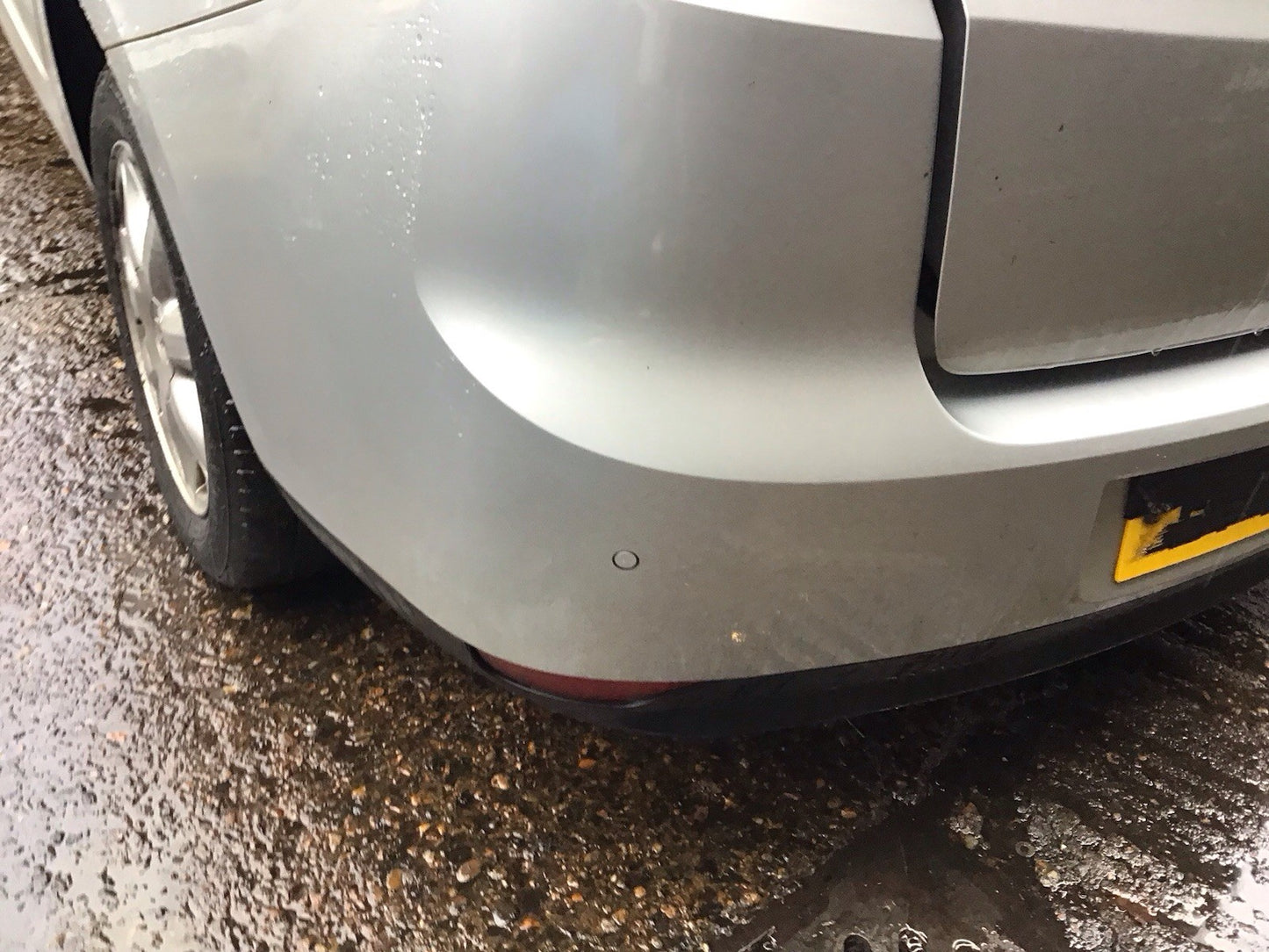 RENAULT LAGUNA MK3 REAR BUMPER SILVER METALLIC SALOON 4 DOOR 2007-2015