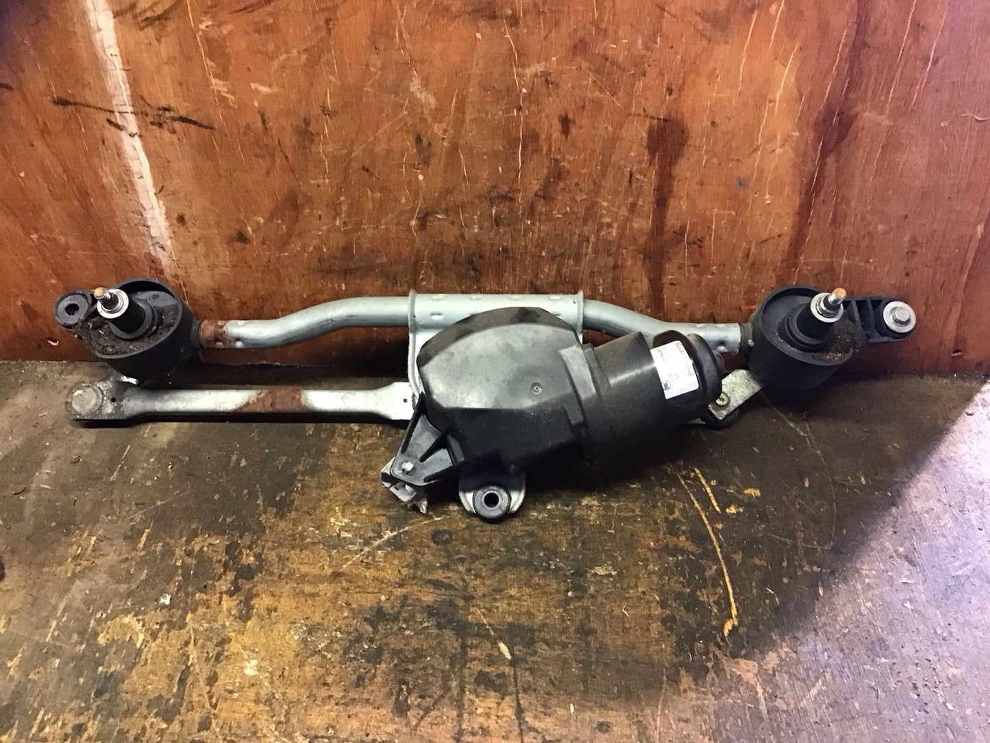 VAUXHALL AGILA SUZUKI SPLASH WIPER MOTOR & LINKAGE 38100-51K01 2008-2014