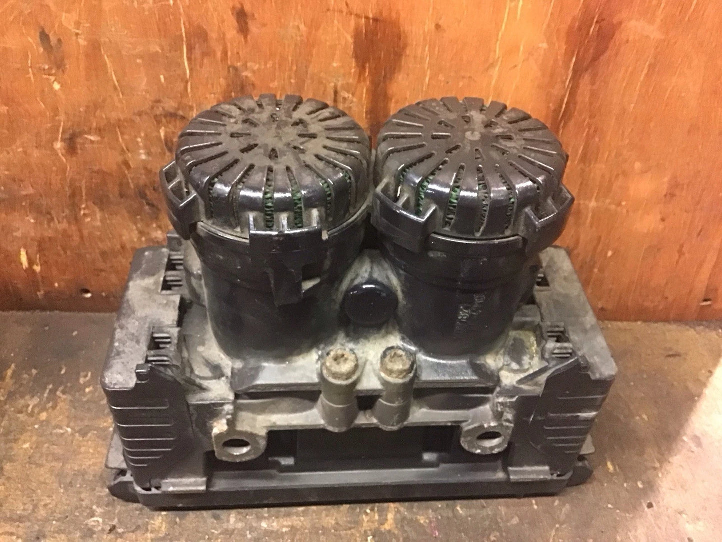 MAN TGX TGS EBS REAR MODULATOR VALVE 81.52106-6068/004 K050209 2015-2020