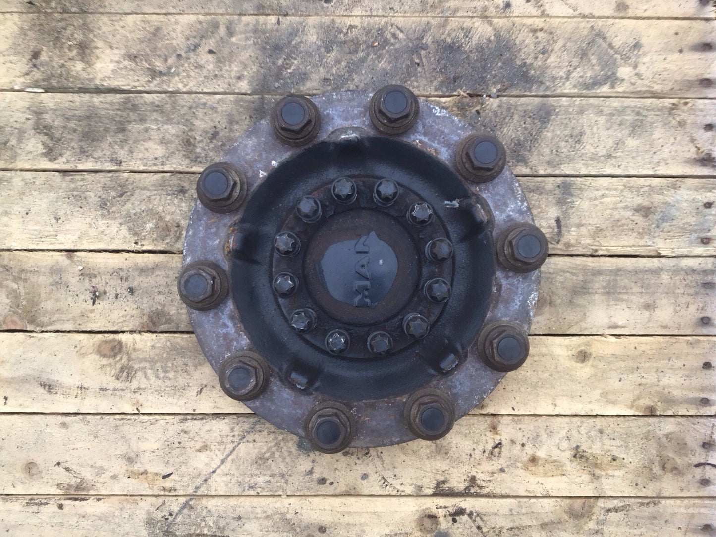 MAN TGX TGS FRONT WHEEL FLANGE 81.44301.3194 22.5'' 2015-2020