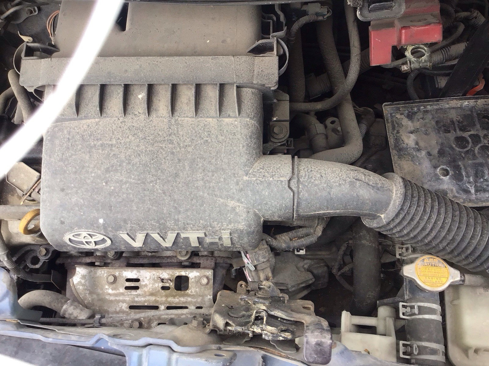 TOYOTA YARIS MK2 1.3 PETROL ENGINE CODE 2SZ-FE 73000 MILES BARE  2007-2011