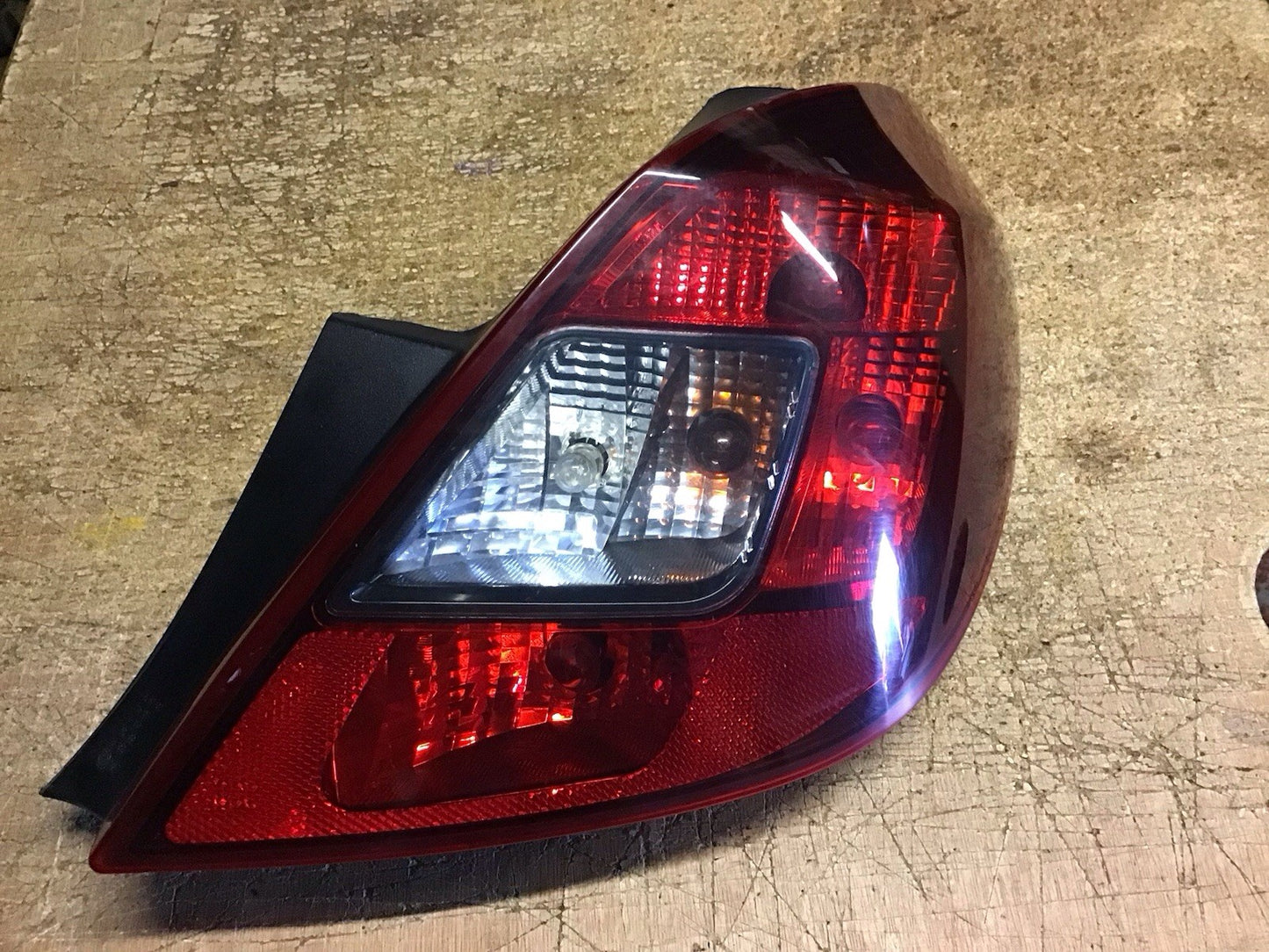 VAUXHALL CORSA D DRIVER'S SIDE O/S REAR LIGHT 5 DOOR MODEL 2006-2014