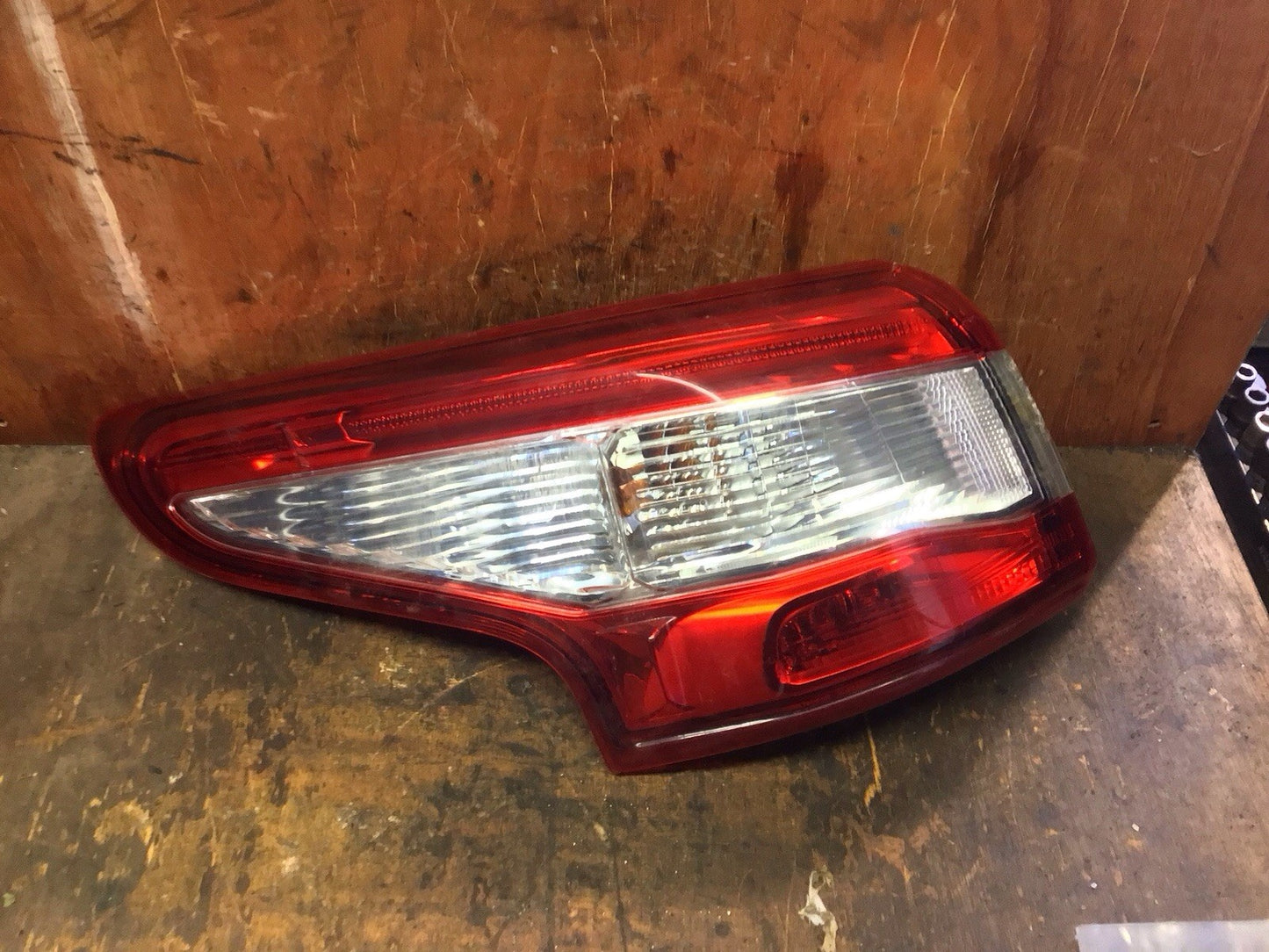 NISSAN QASHQAI J11E PASSENGERS SIDE N/S OUTER REAR LIGHT 2013-2017